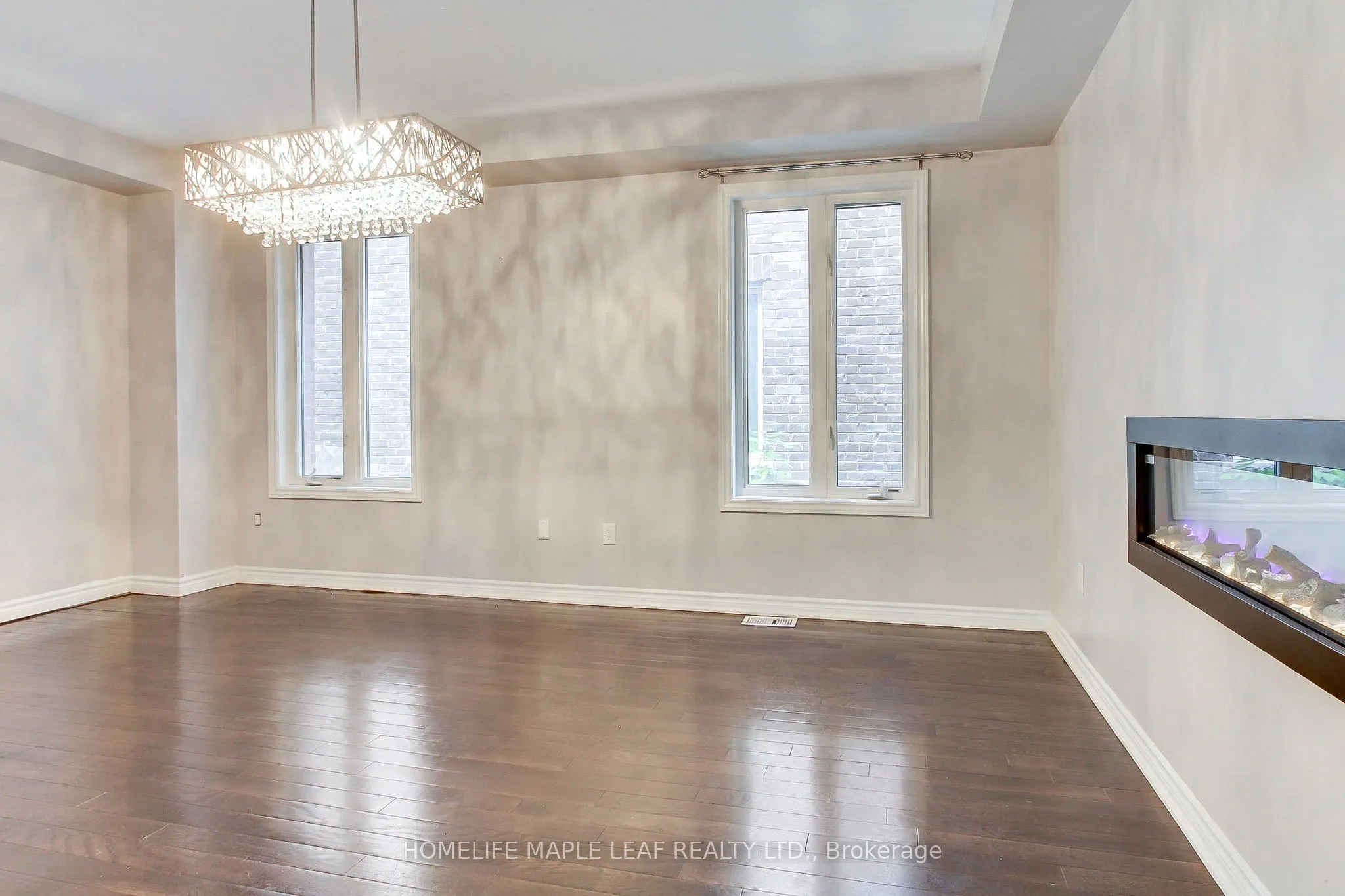 2180 Dawson Crescent