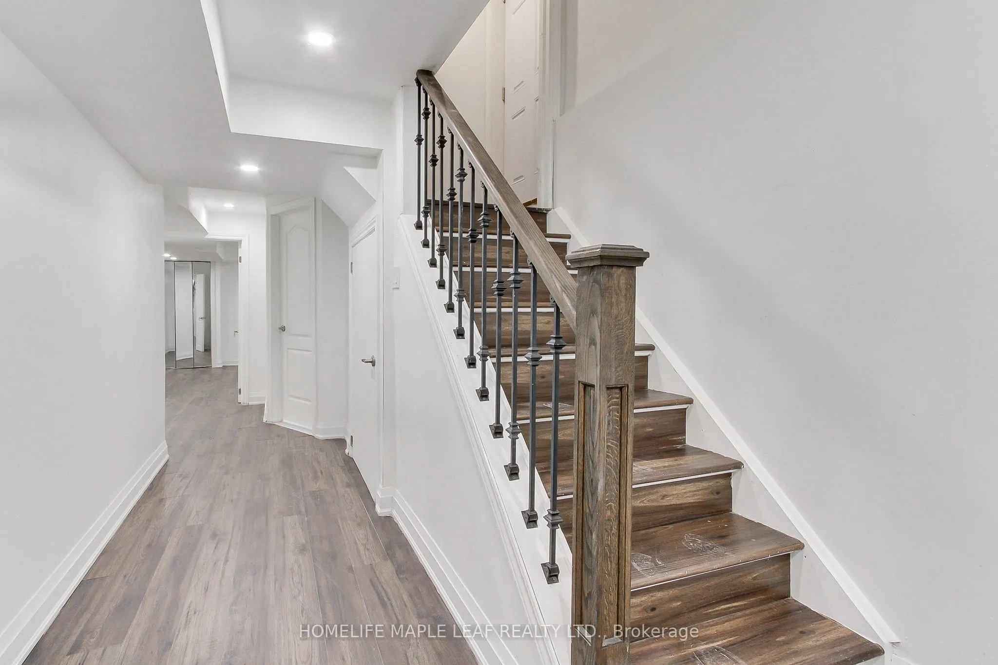 2180 Dawson Crescent