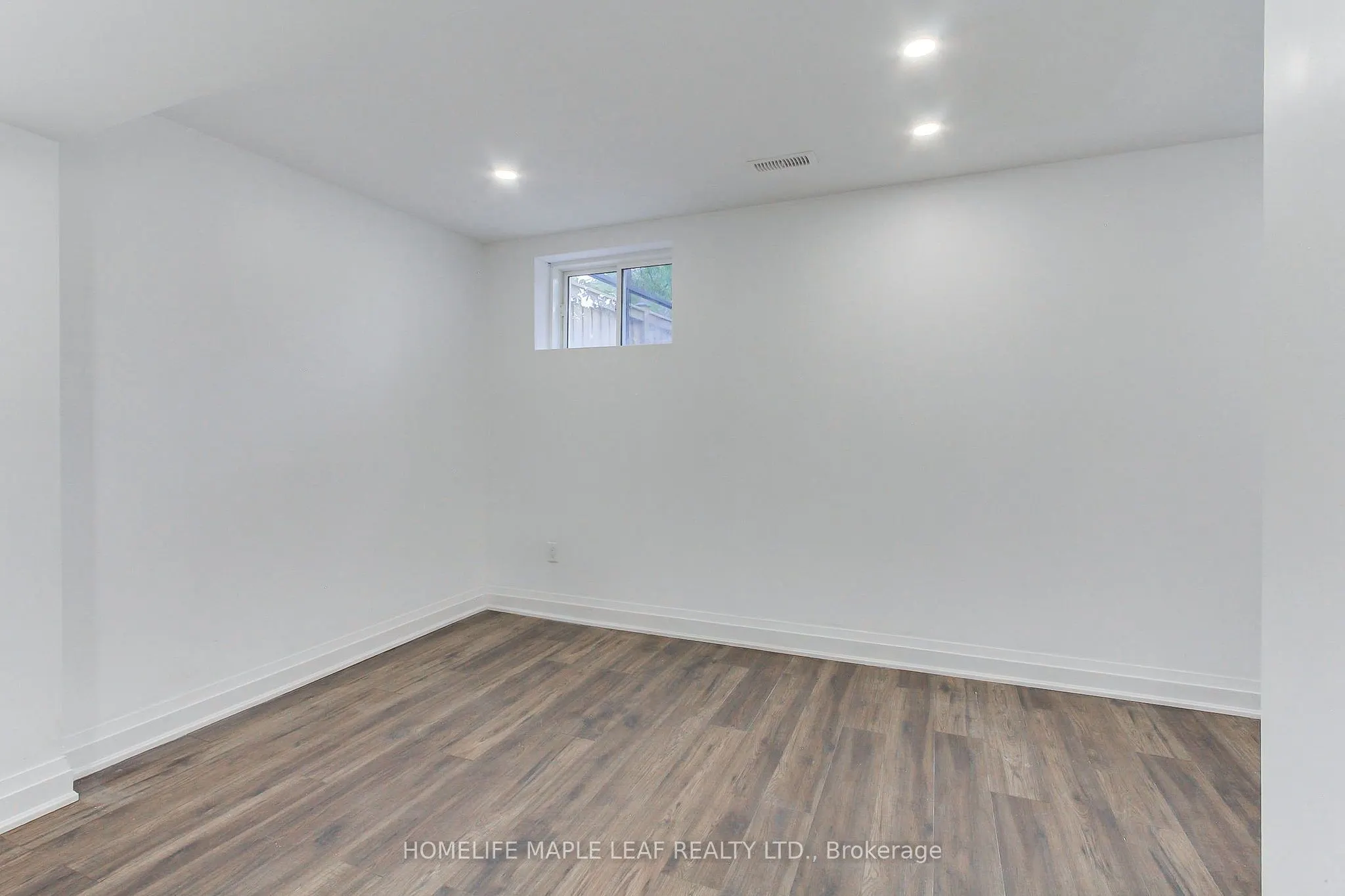 2180 Dawson Crescent
