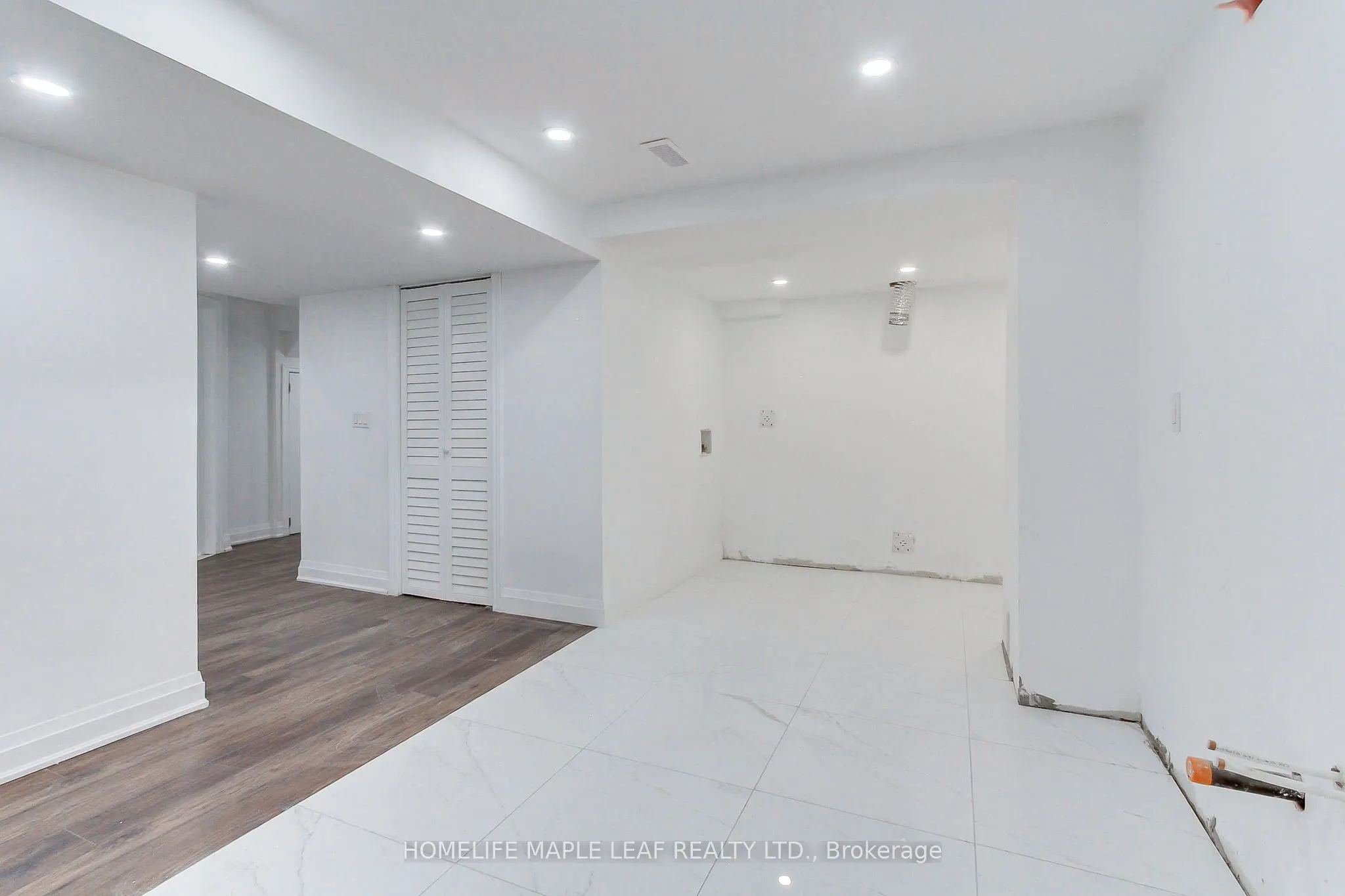 2180 Dawson Crescent