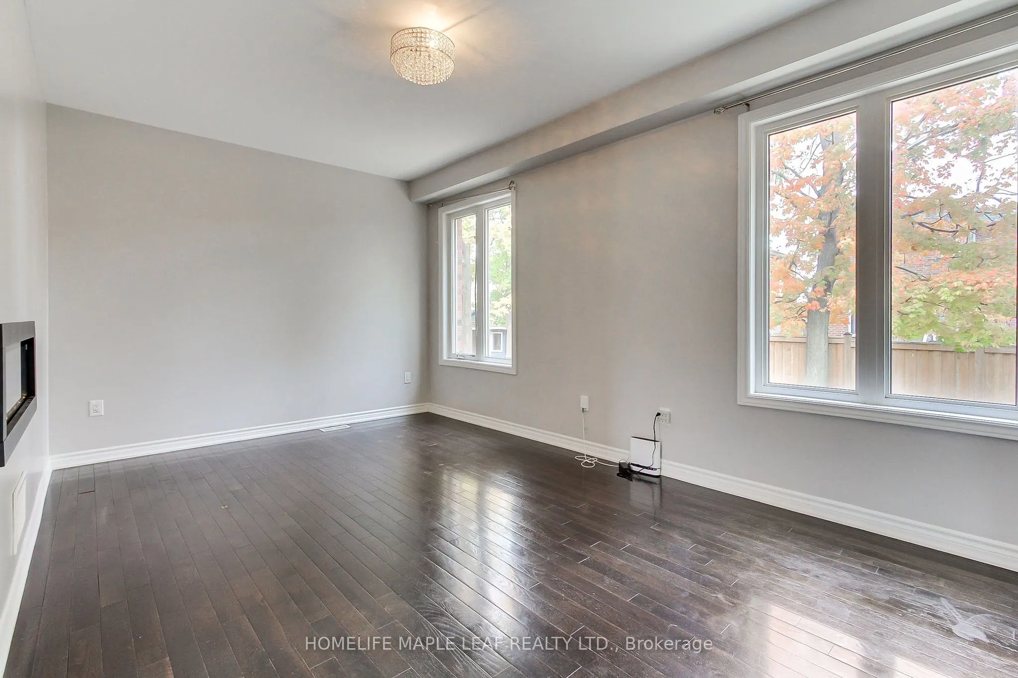 2180 Dawson Crescent