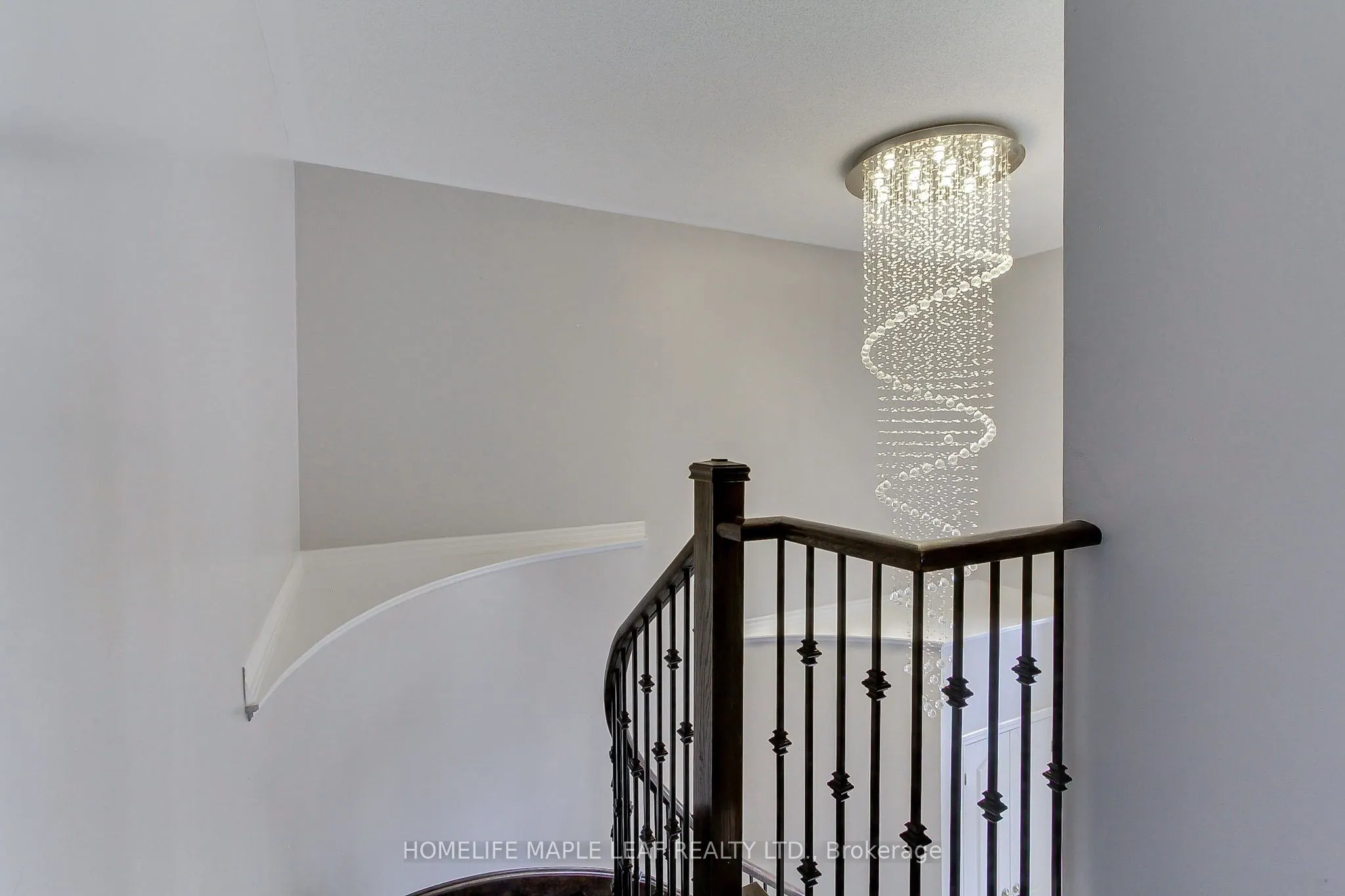 2180 Dawson Crescent