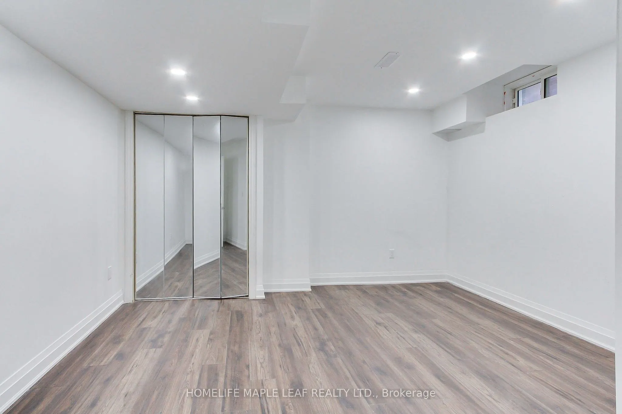 2180 Dawson Crescent
