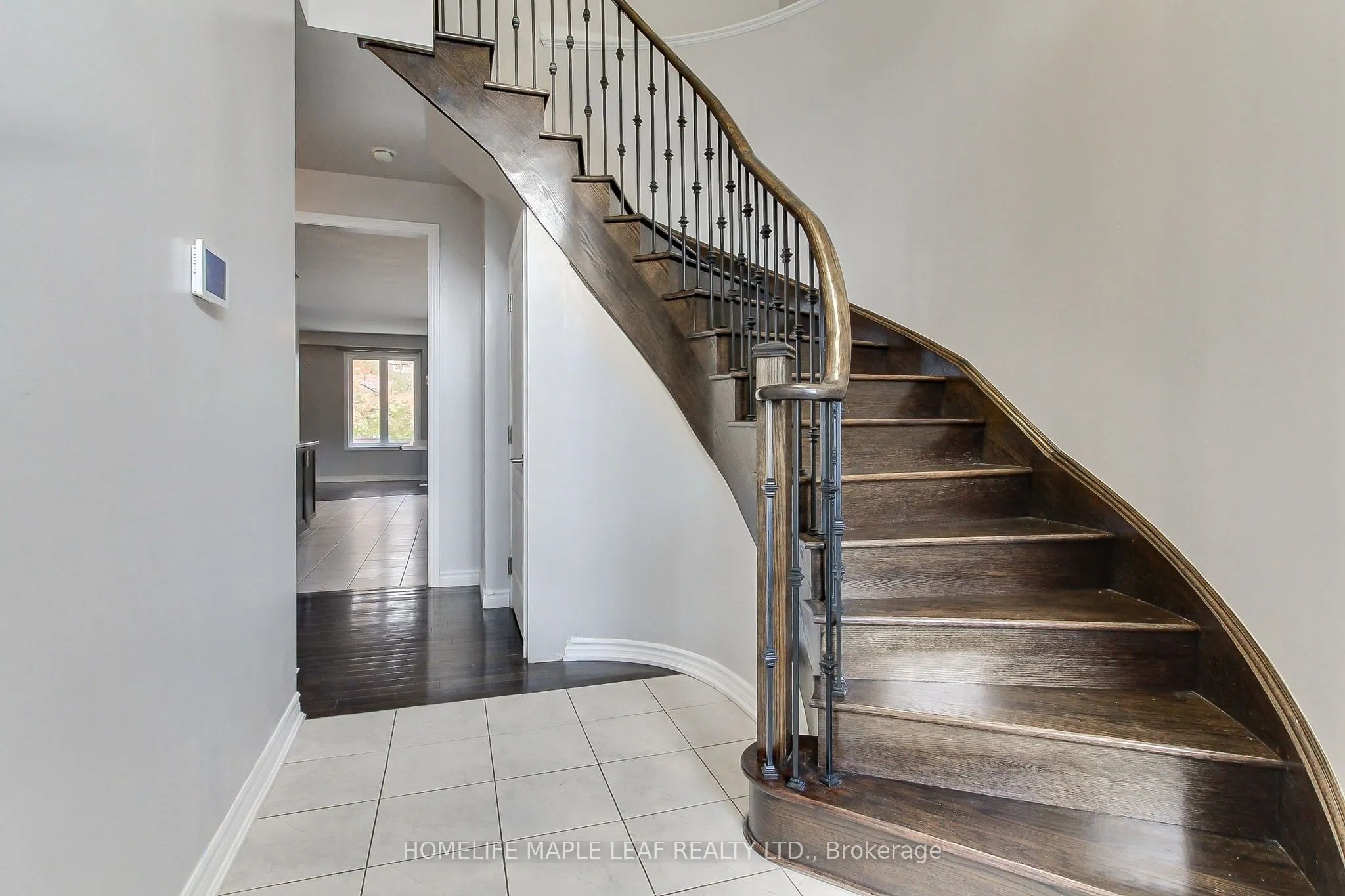 2180 Dawson Crescent