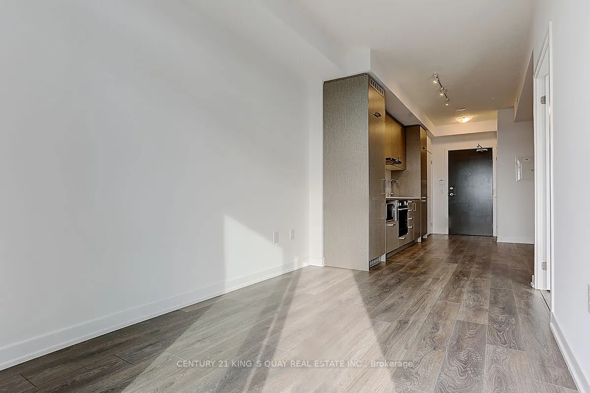 60 Honeycrisp Crescent, #601