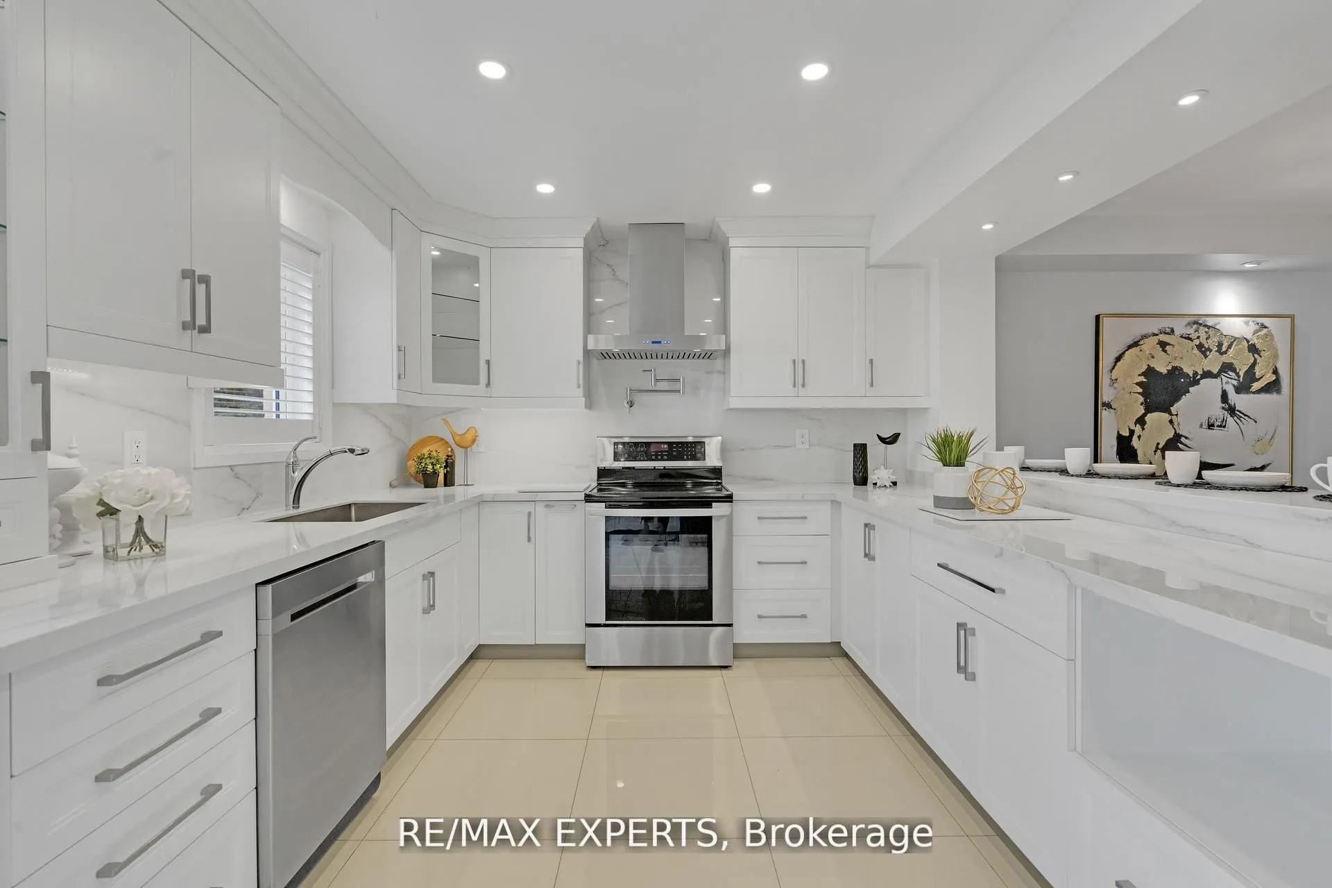 19 Foxchase Avenue, #32