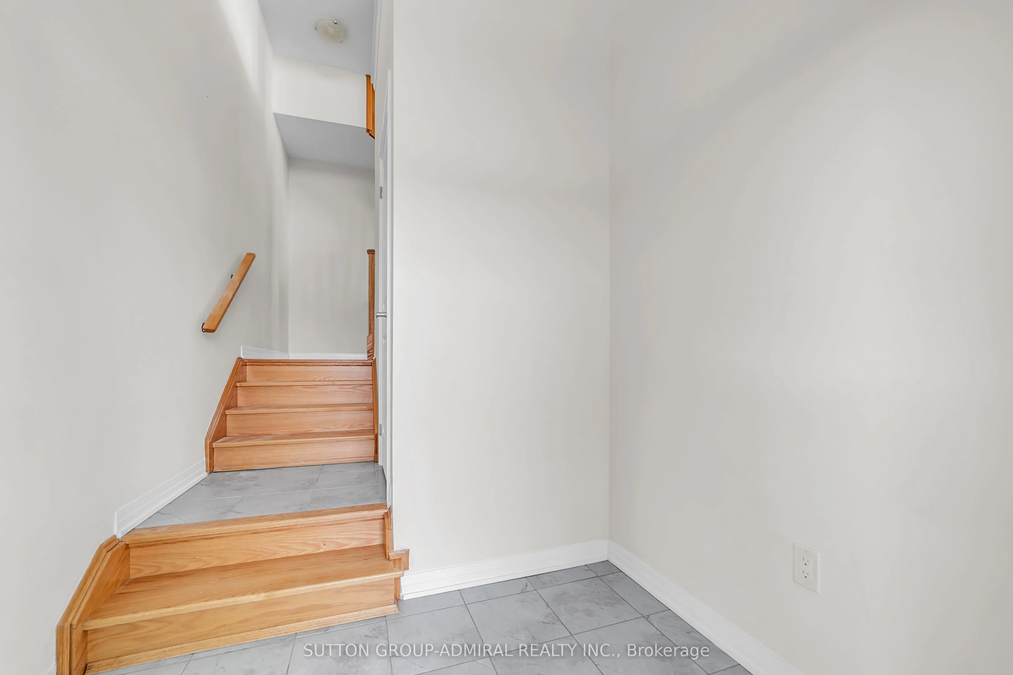 60 Lunay Drive