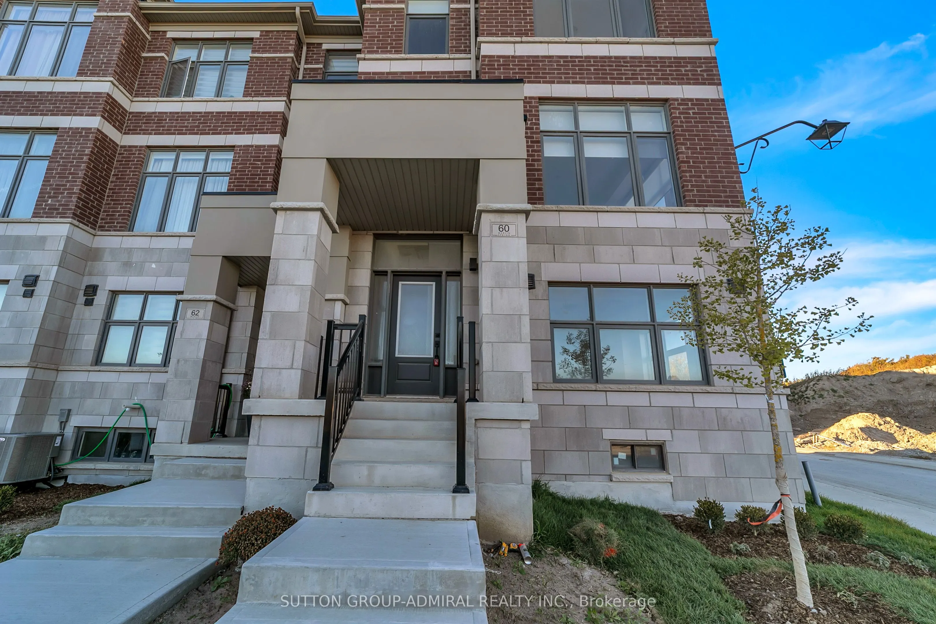 60 Lunay Drive