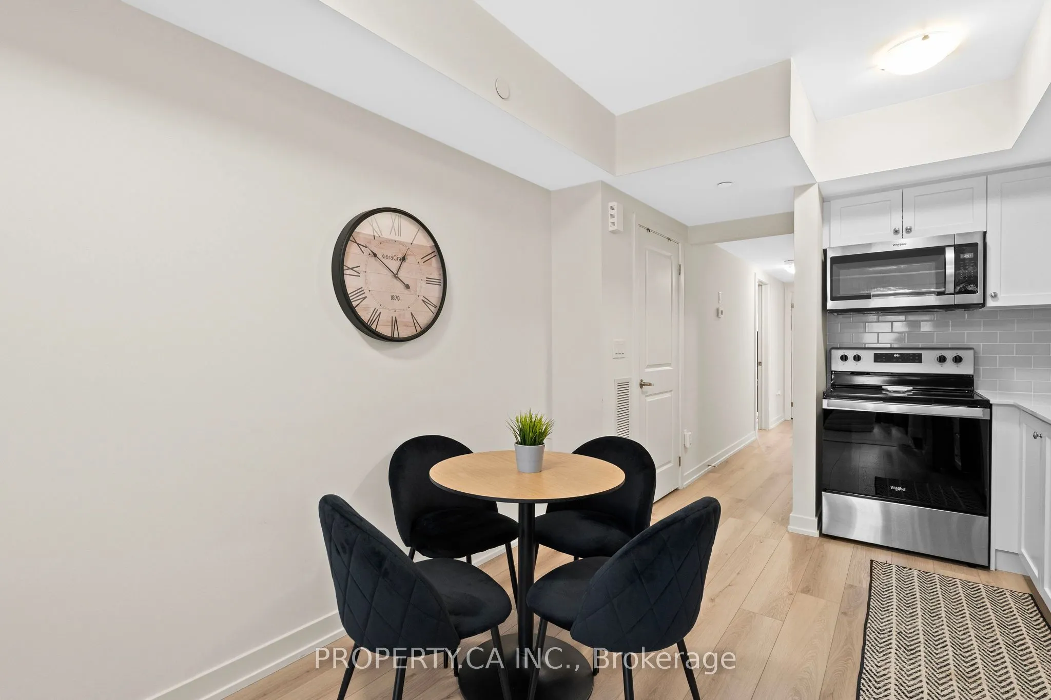 58 Elizabeth Street S, #2207