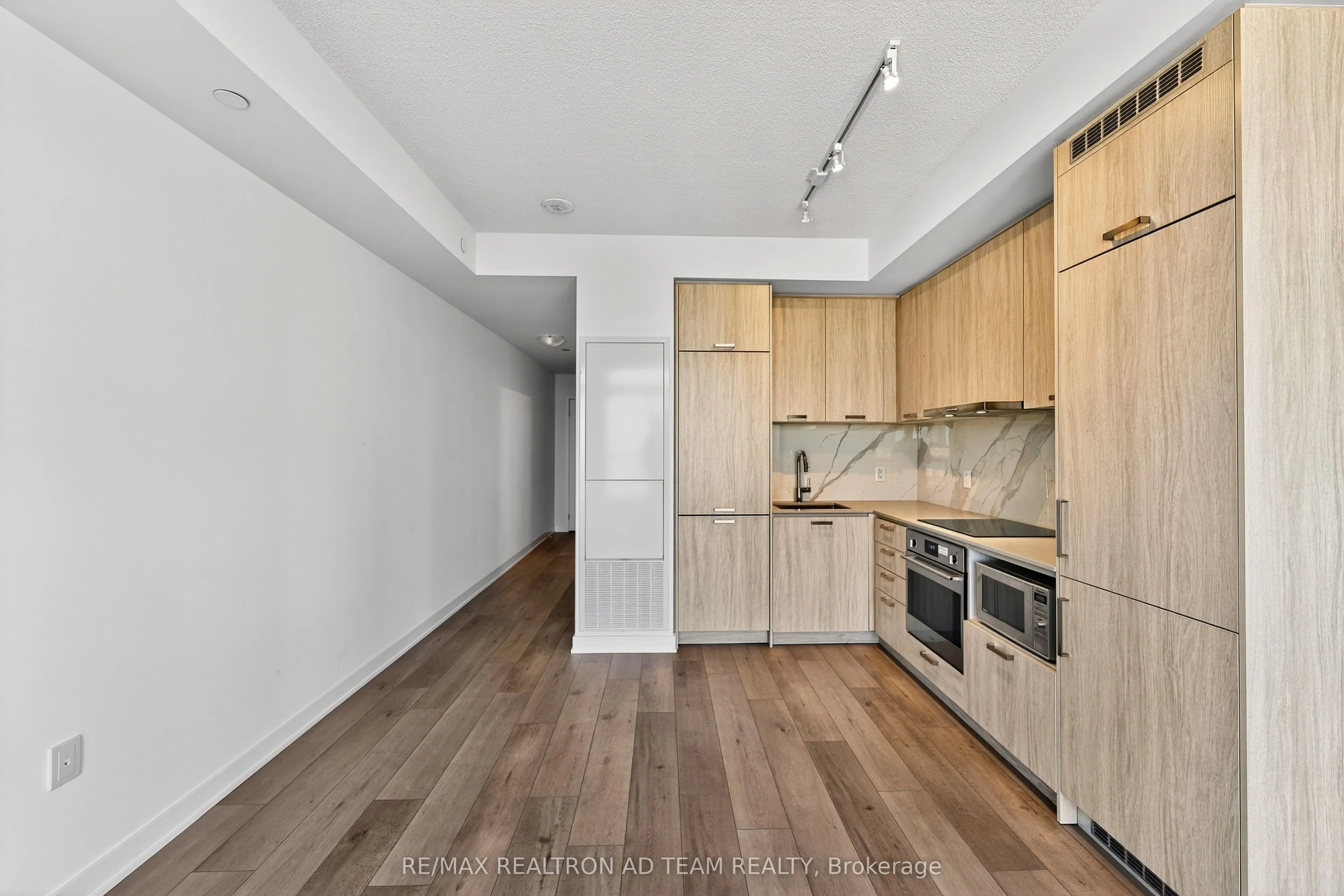 10 Honeycrisp Crescent, #717