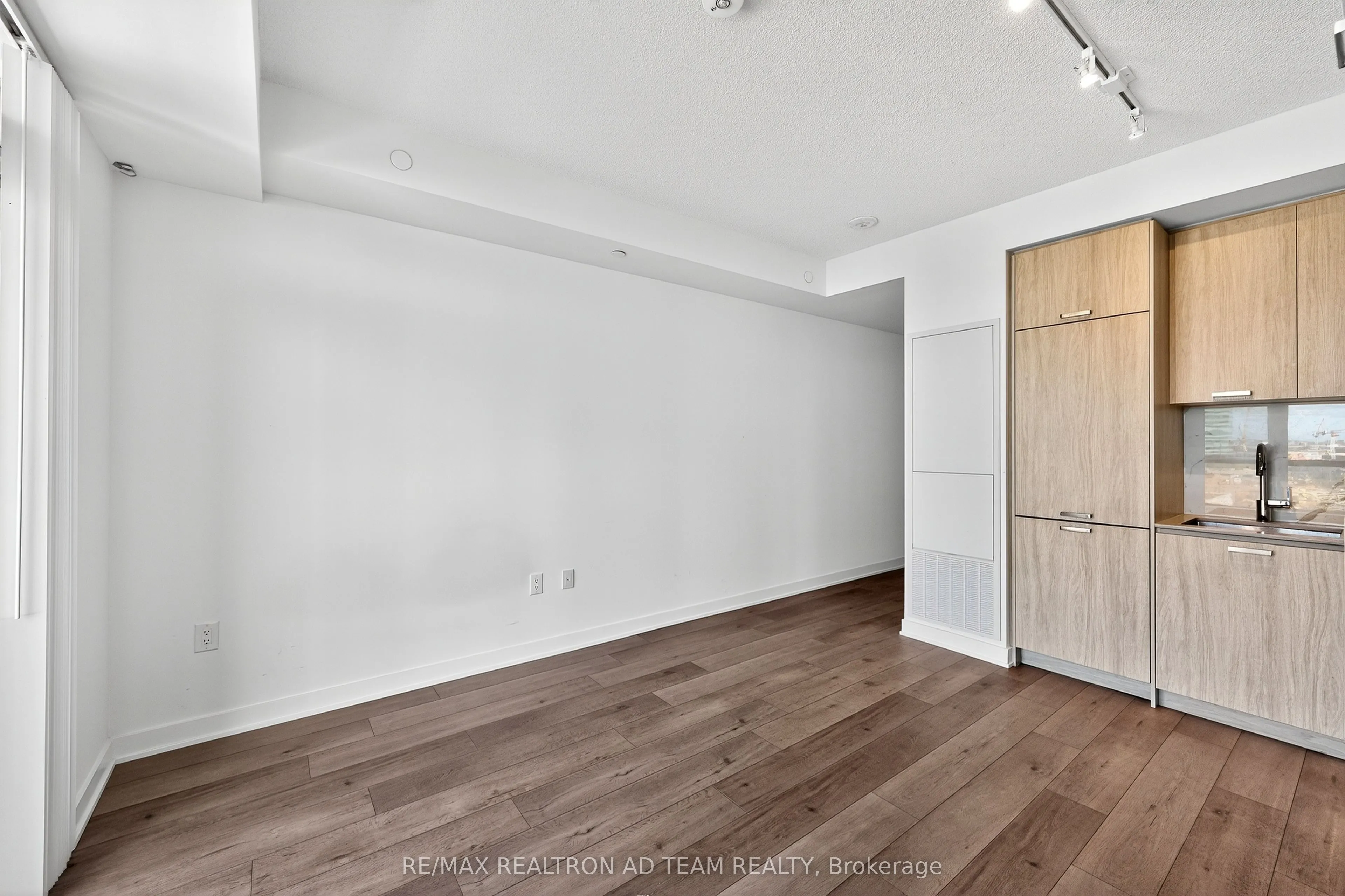 10 Honeycrisp Crescent, #717