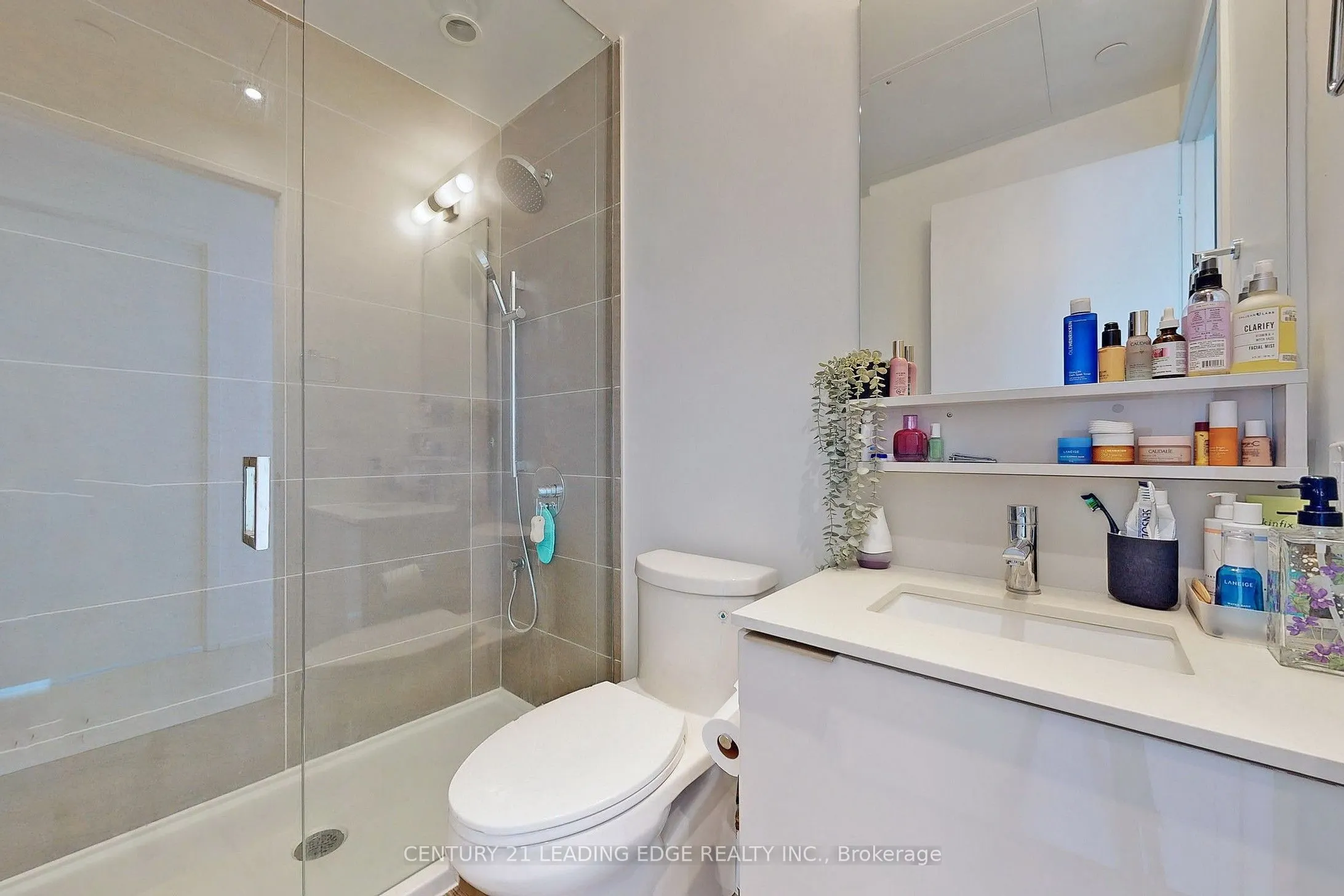 950 Portage Parkway, #4102