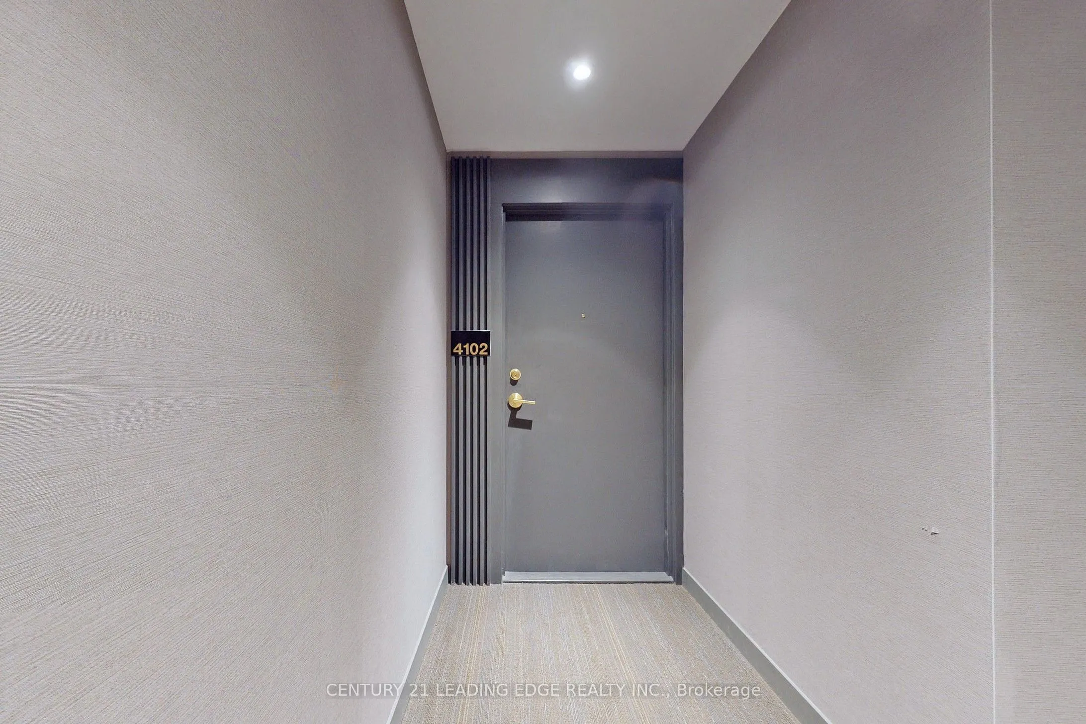 950 Portage Parkway, #4102