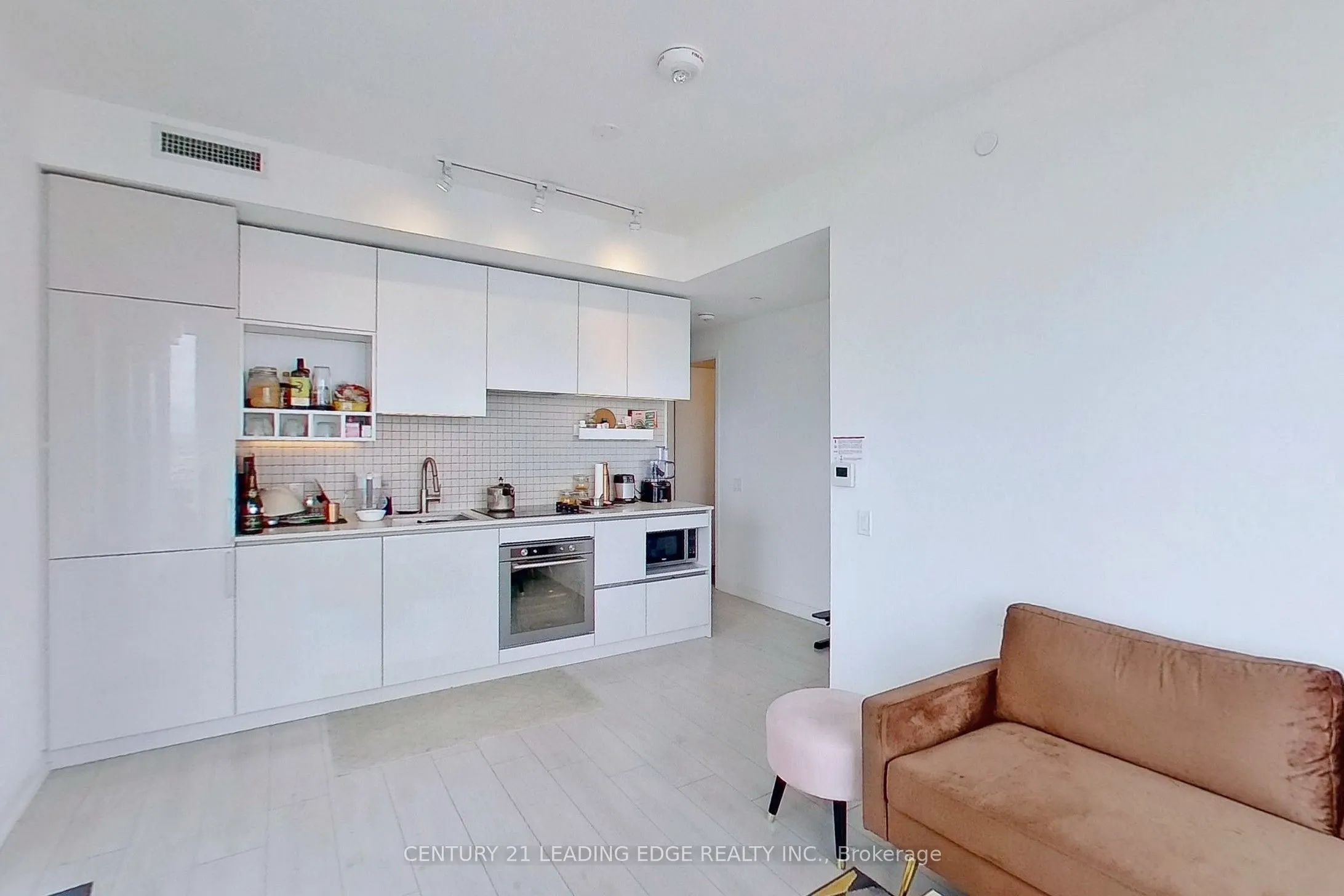 950 Portage Parkway, #4102