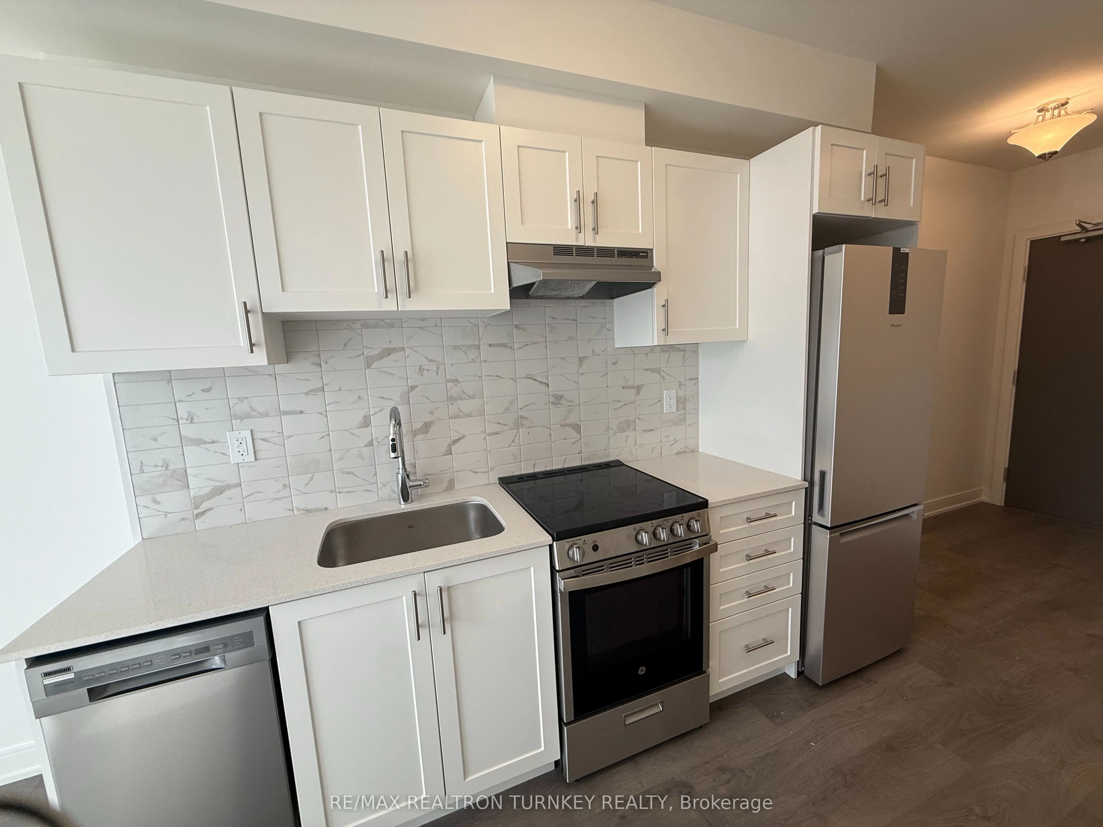 715 Davis Drive, #B206