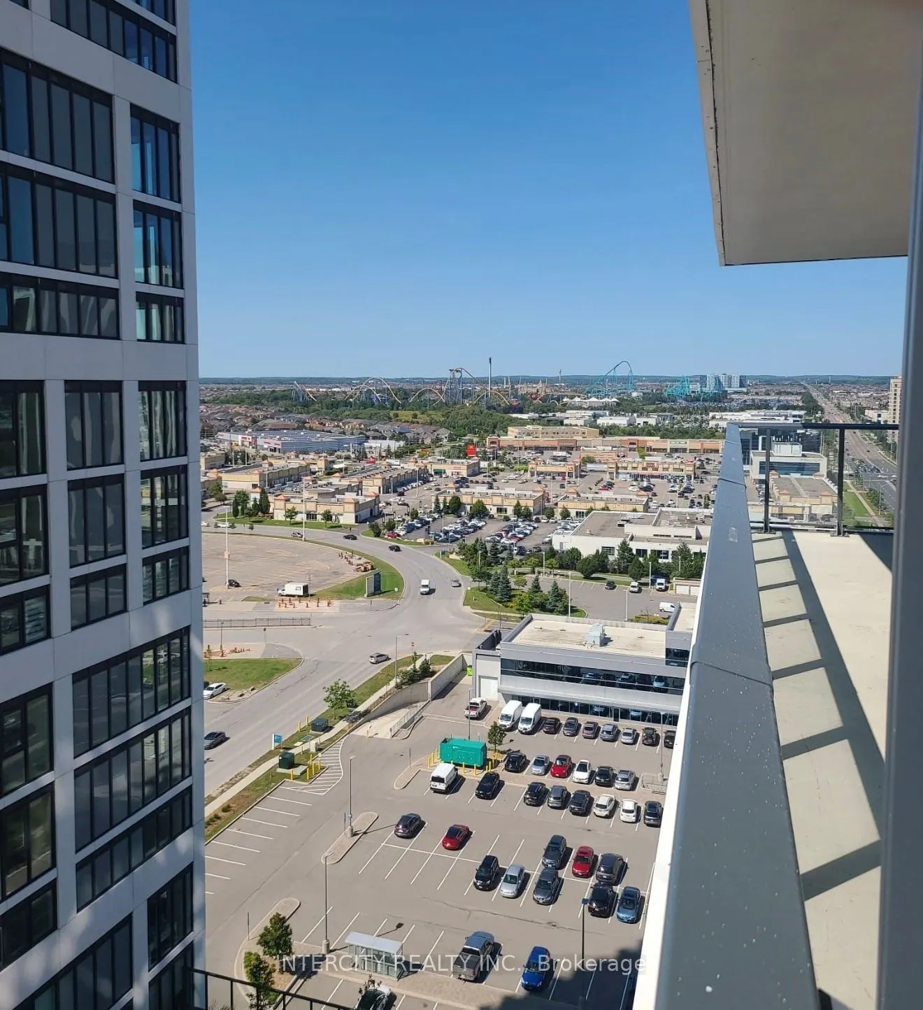 9000 Jane Street, #1406