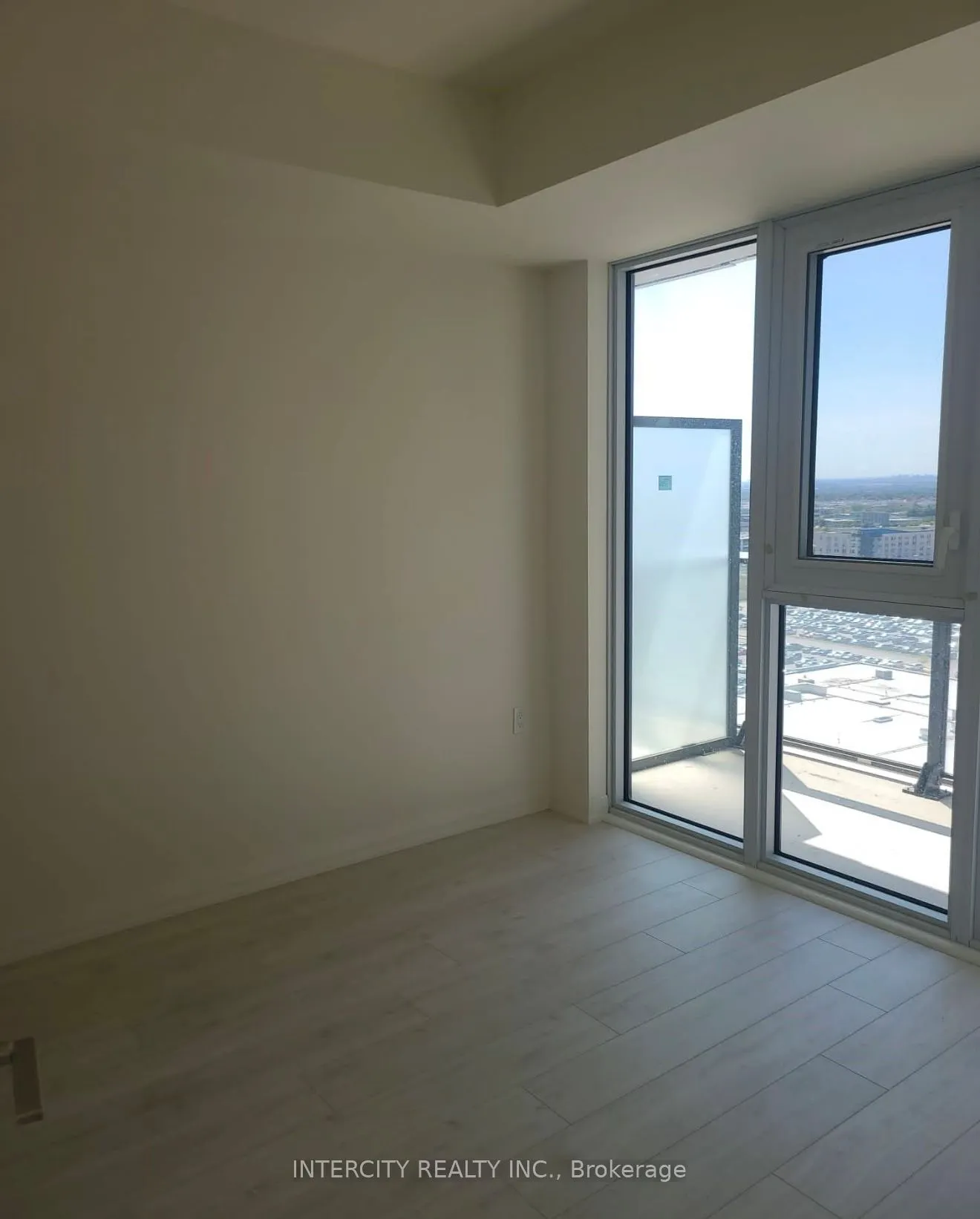 9000 Jane Street, #1406