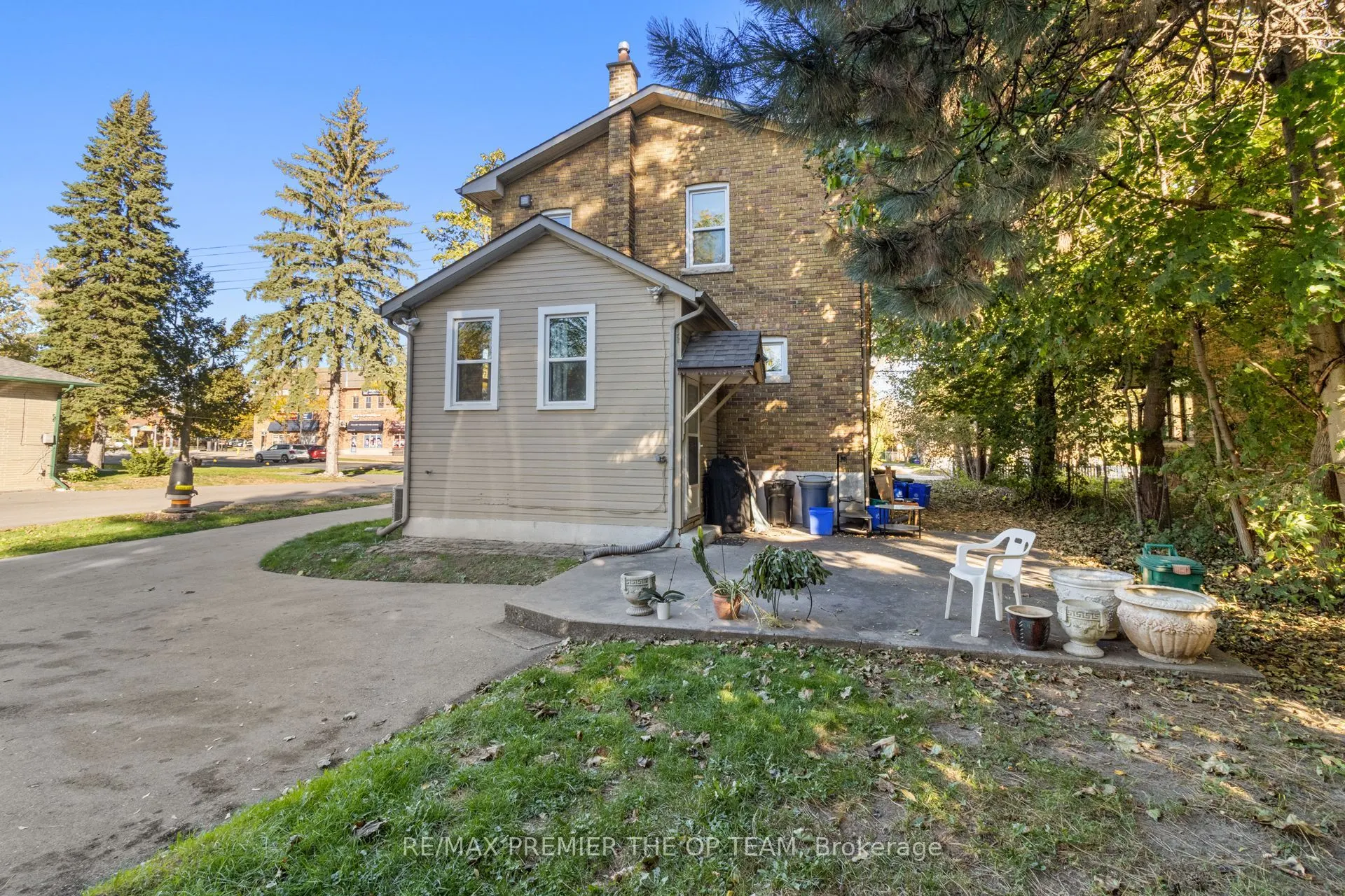 10128 Keele Street