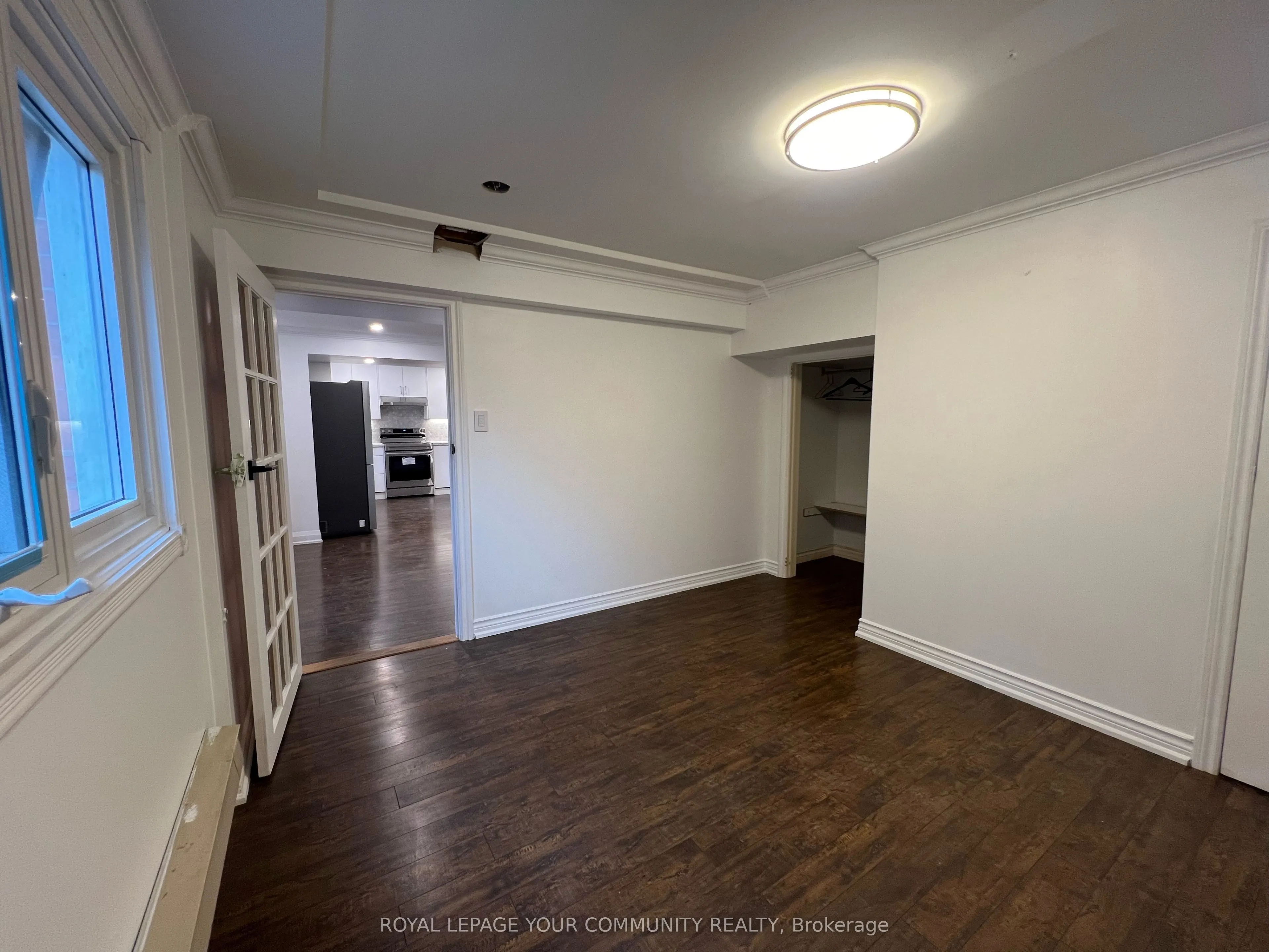 17 Hyde Park Drive S, #BASEMENT