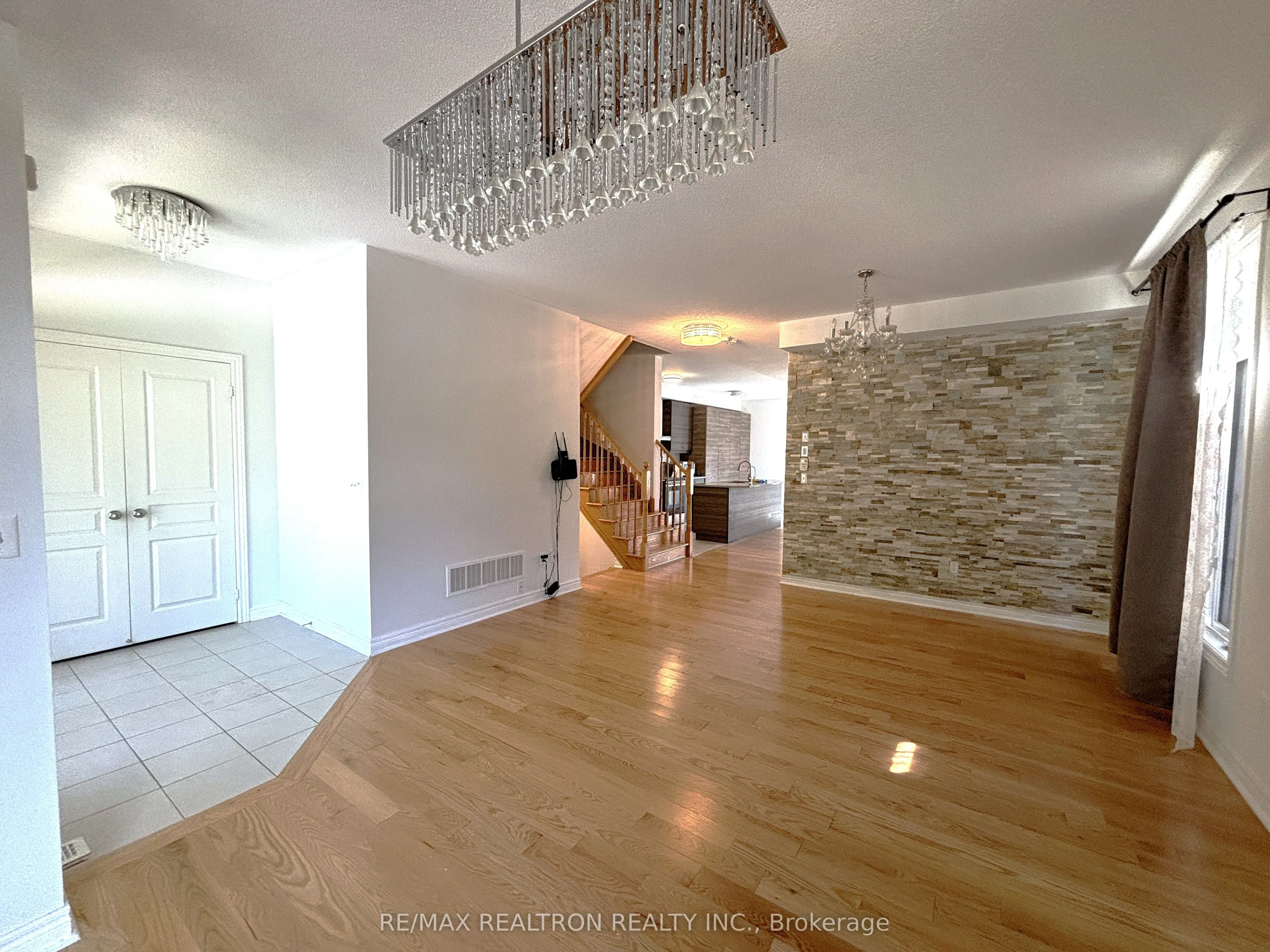 511 William Forster Road