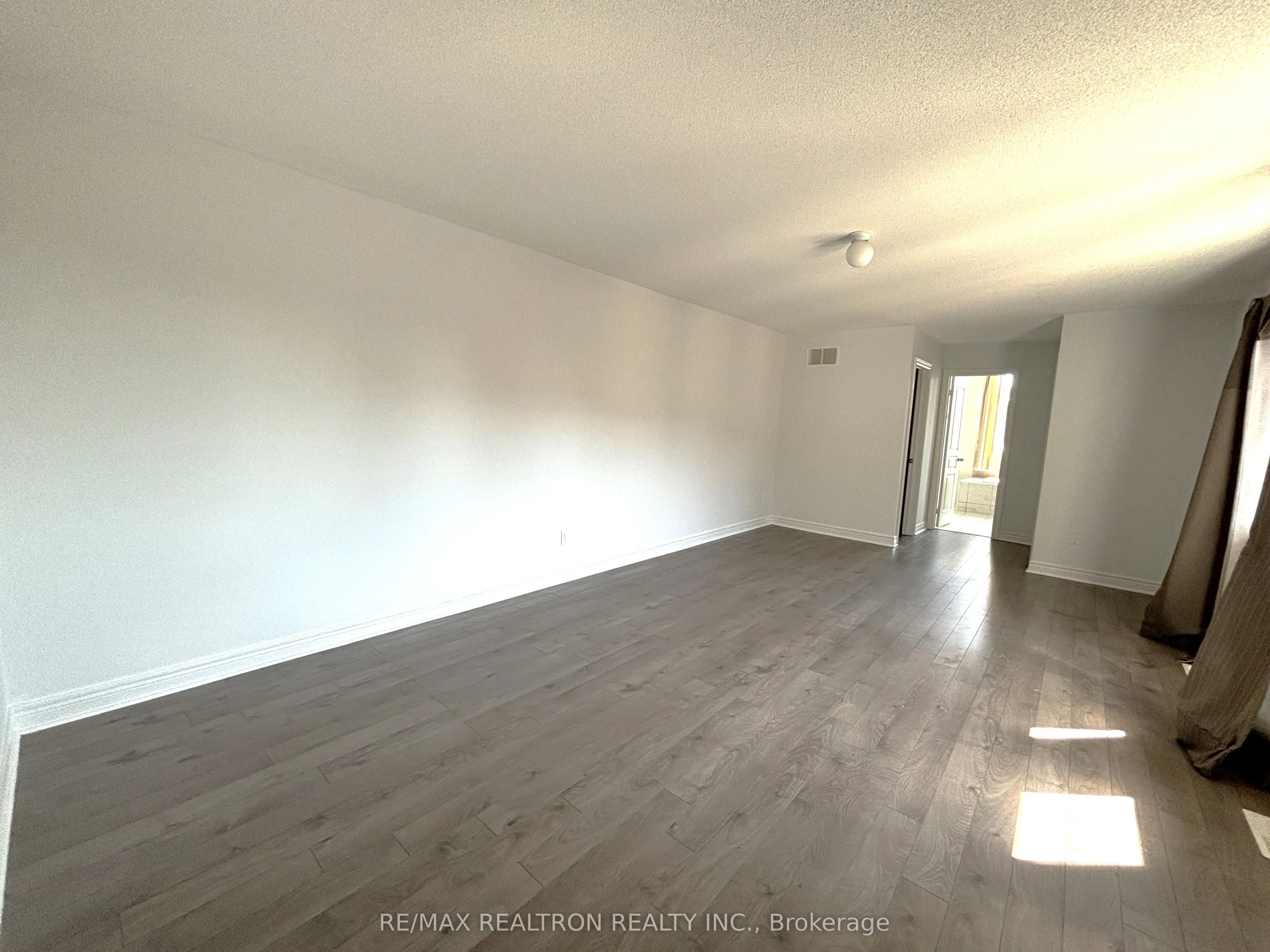 511 William Forster Road
