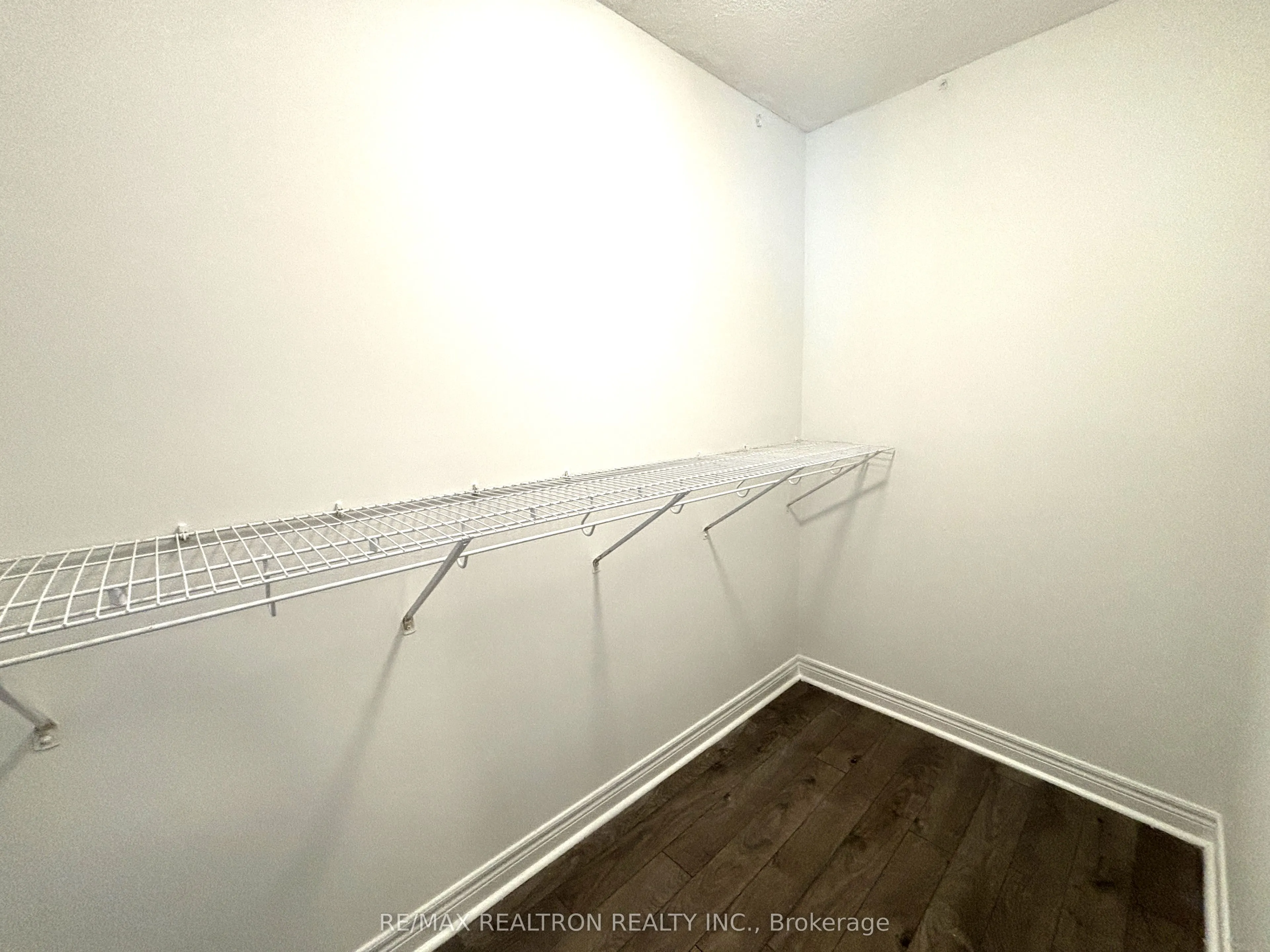 511 William Forster Road