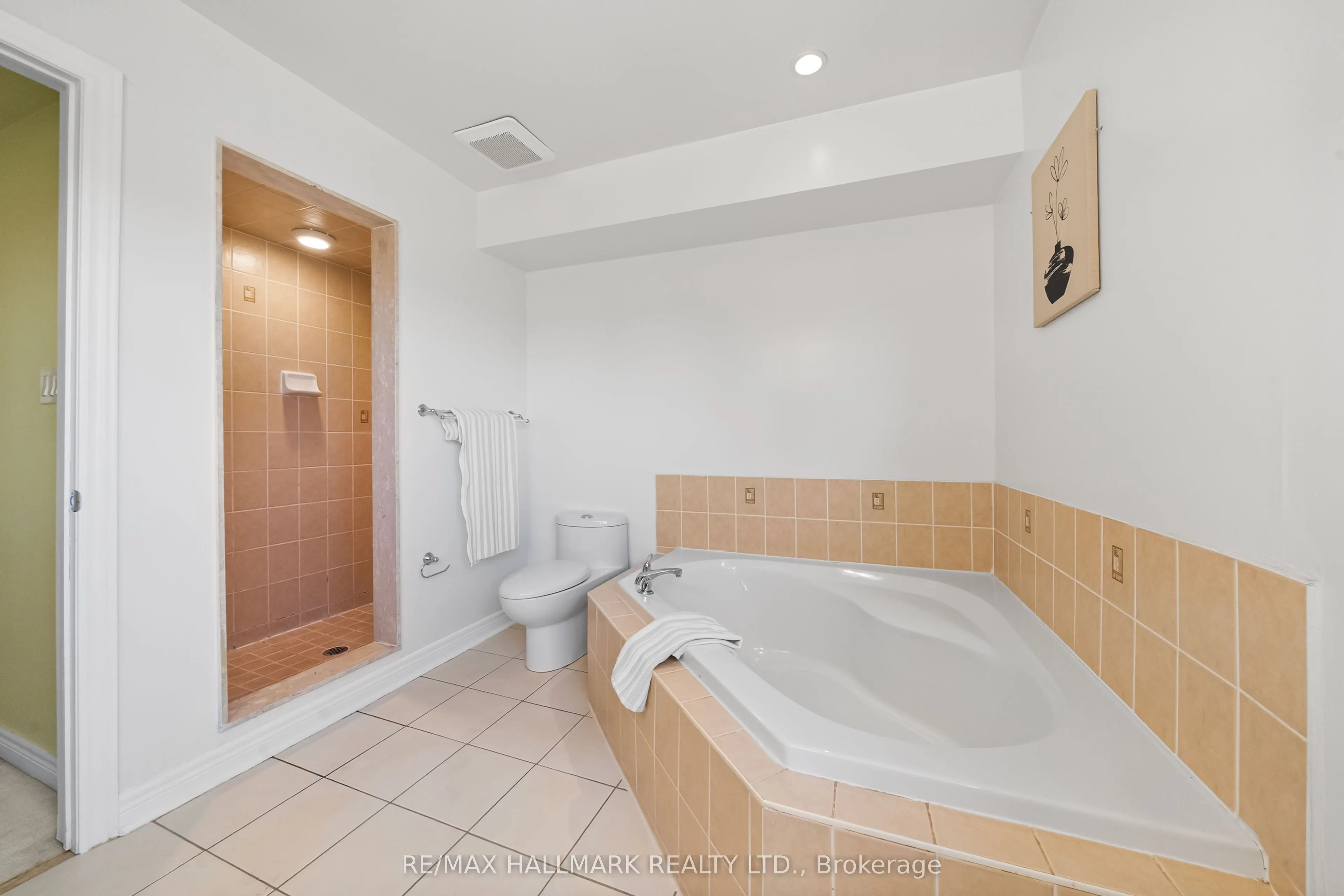 30 Greensborough Village Circle