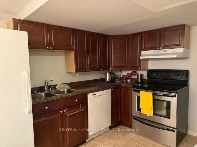 89 Old Colony Road, #basement Apartment