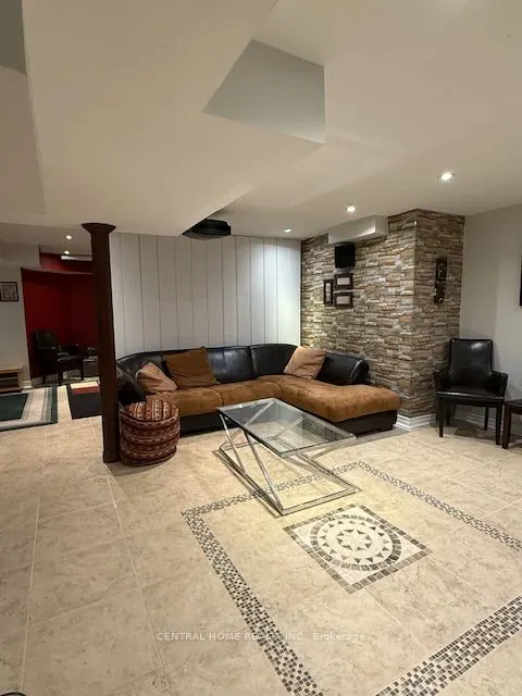 89 Old Colony Road, #basement Apartment