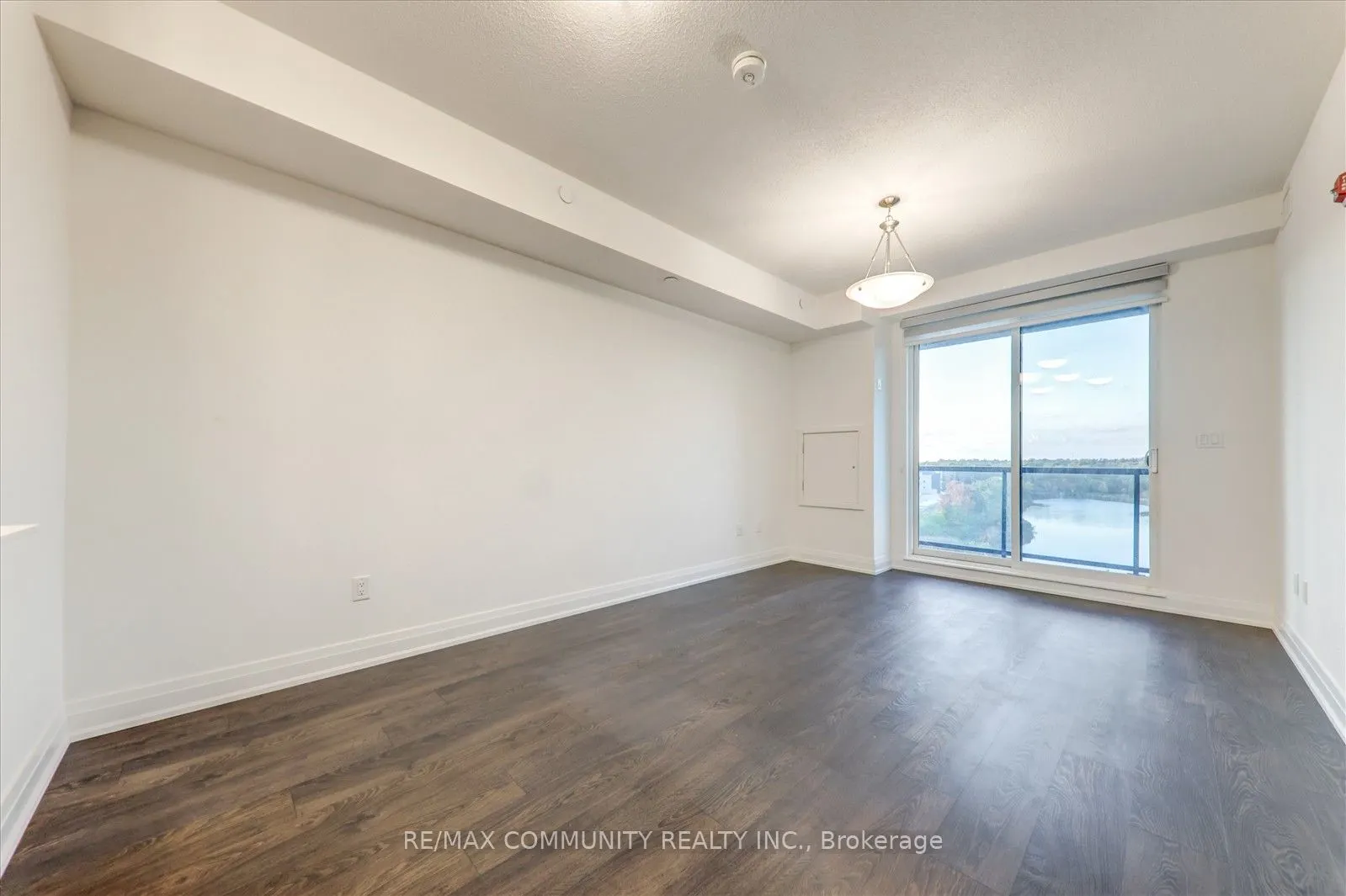 9700 Ninth Line, #605