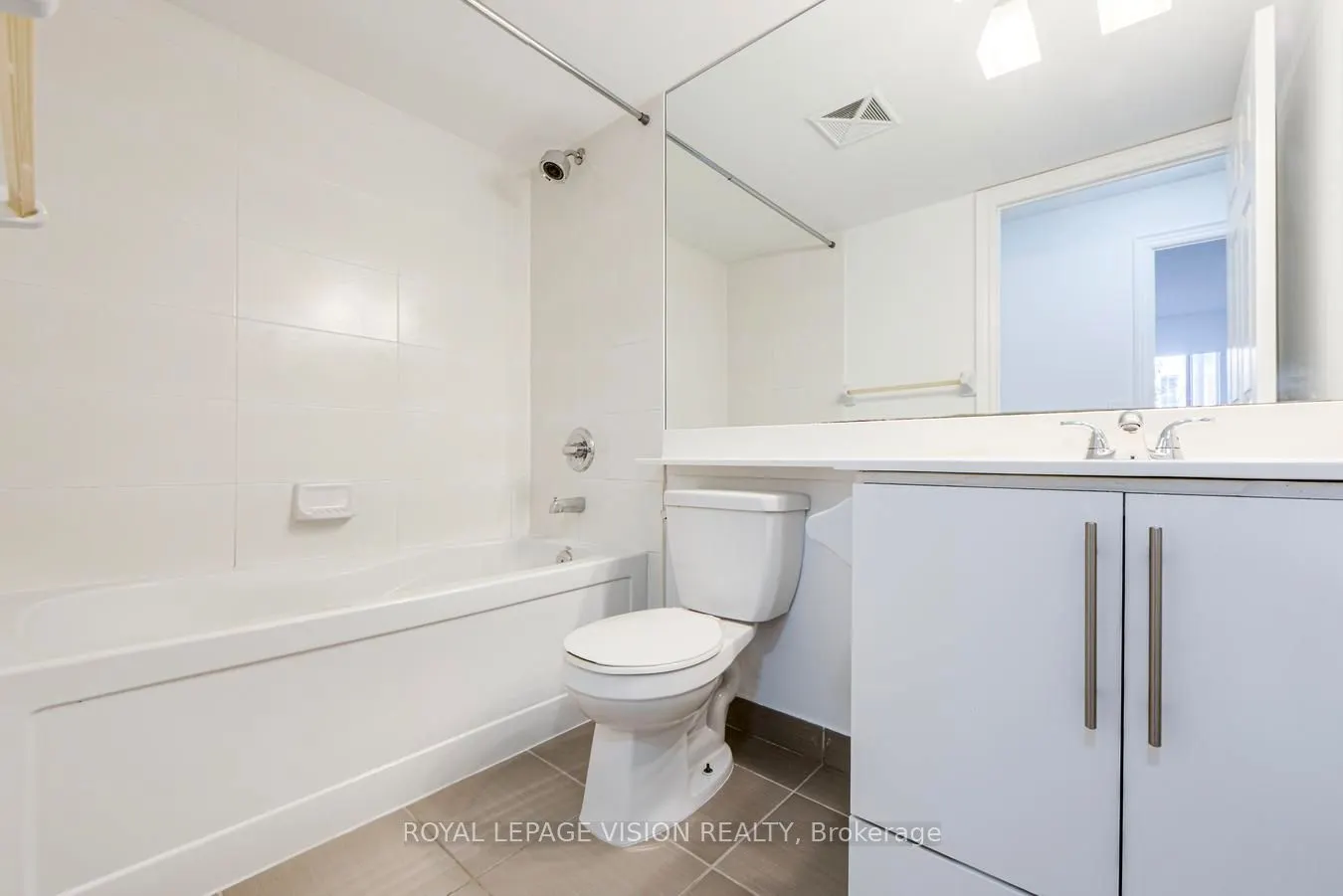 23 Cox Boulevard, #583