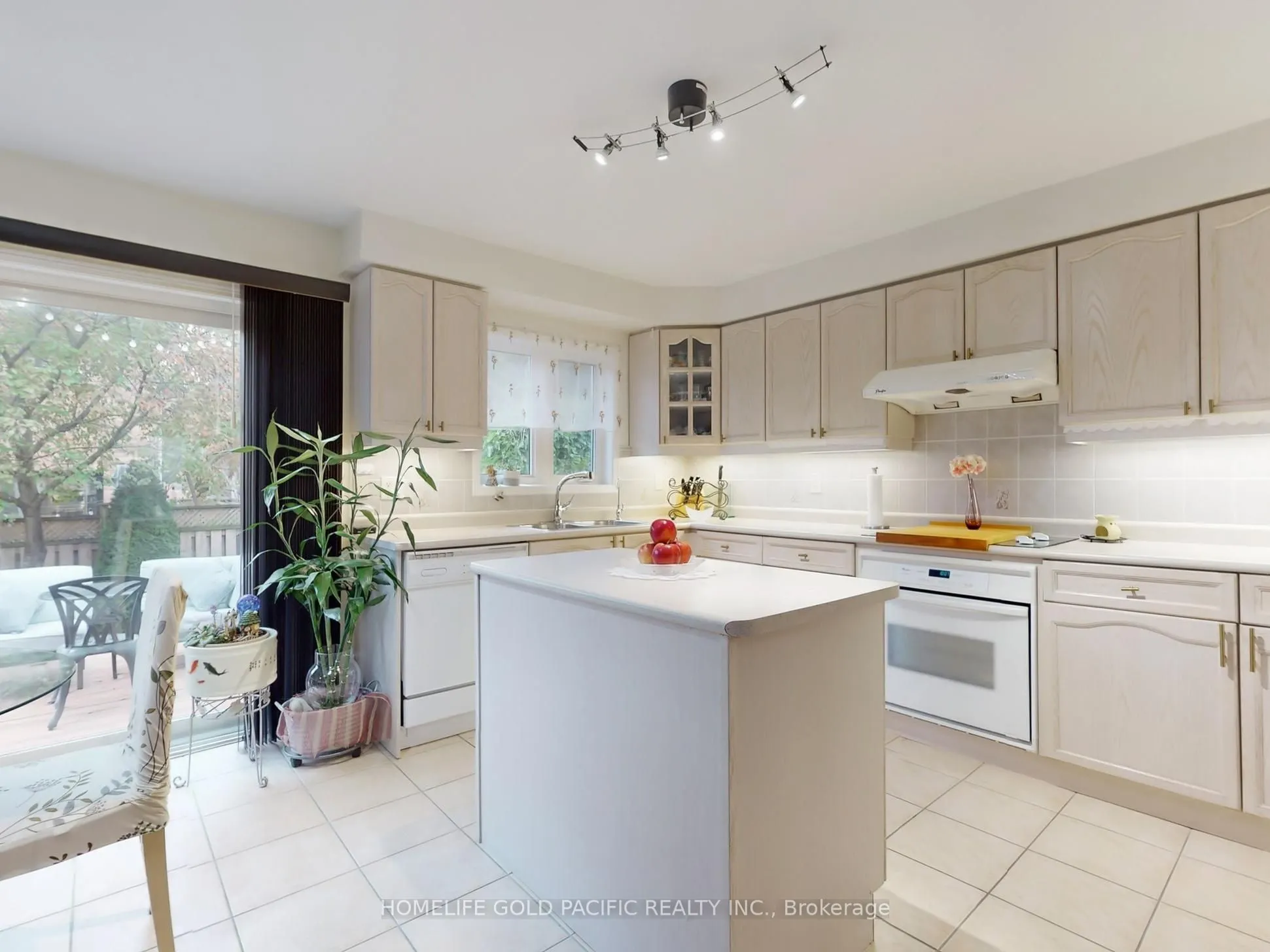 26 Rollinghill Road