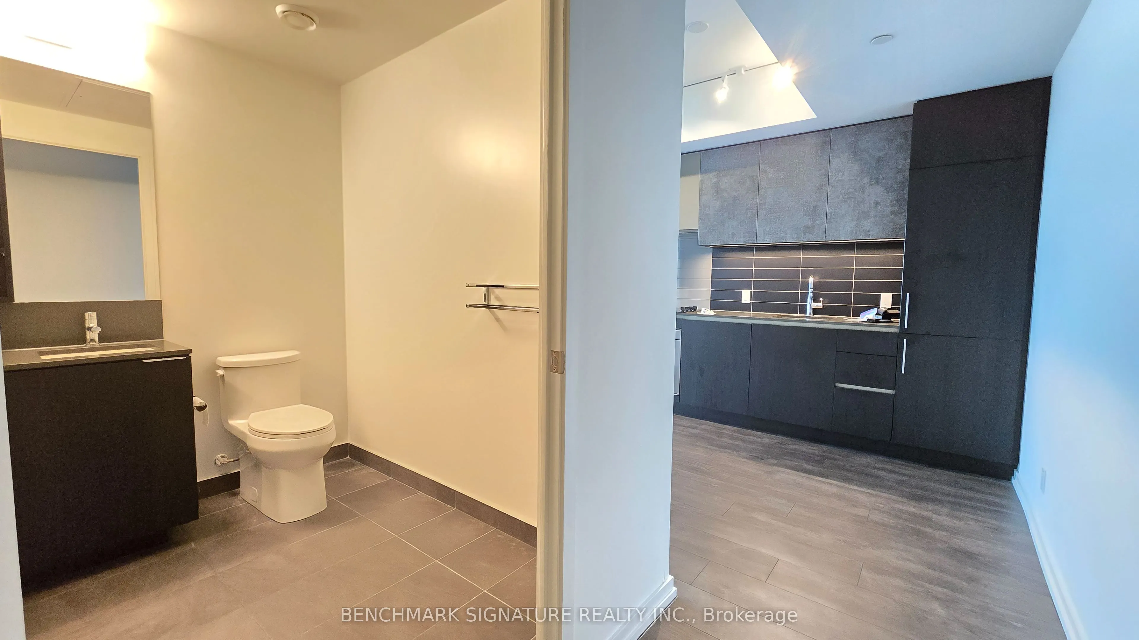 1000 Portage Parkway, #4202