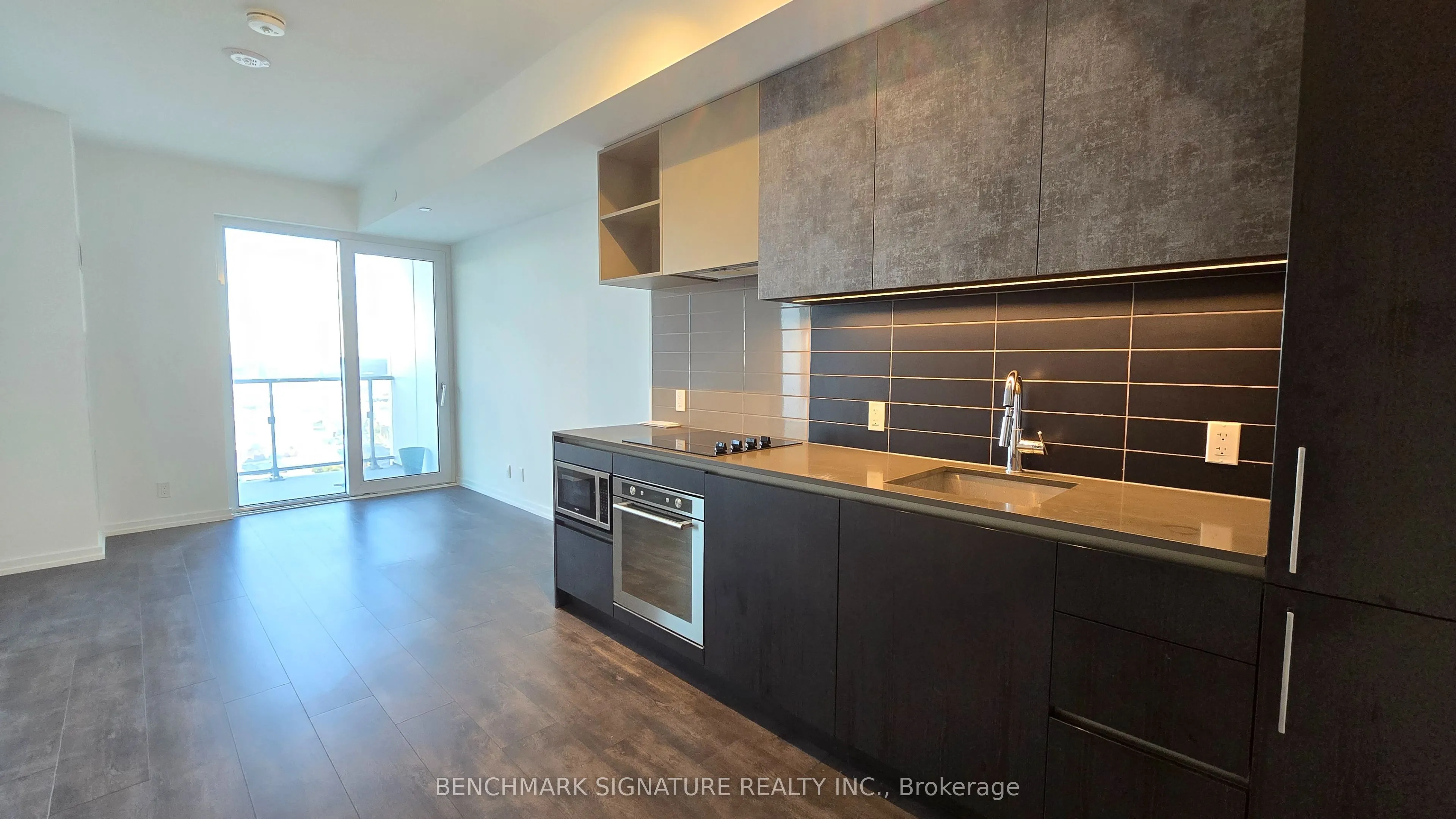 1000 Portage Parkway, #4202