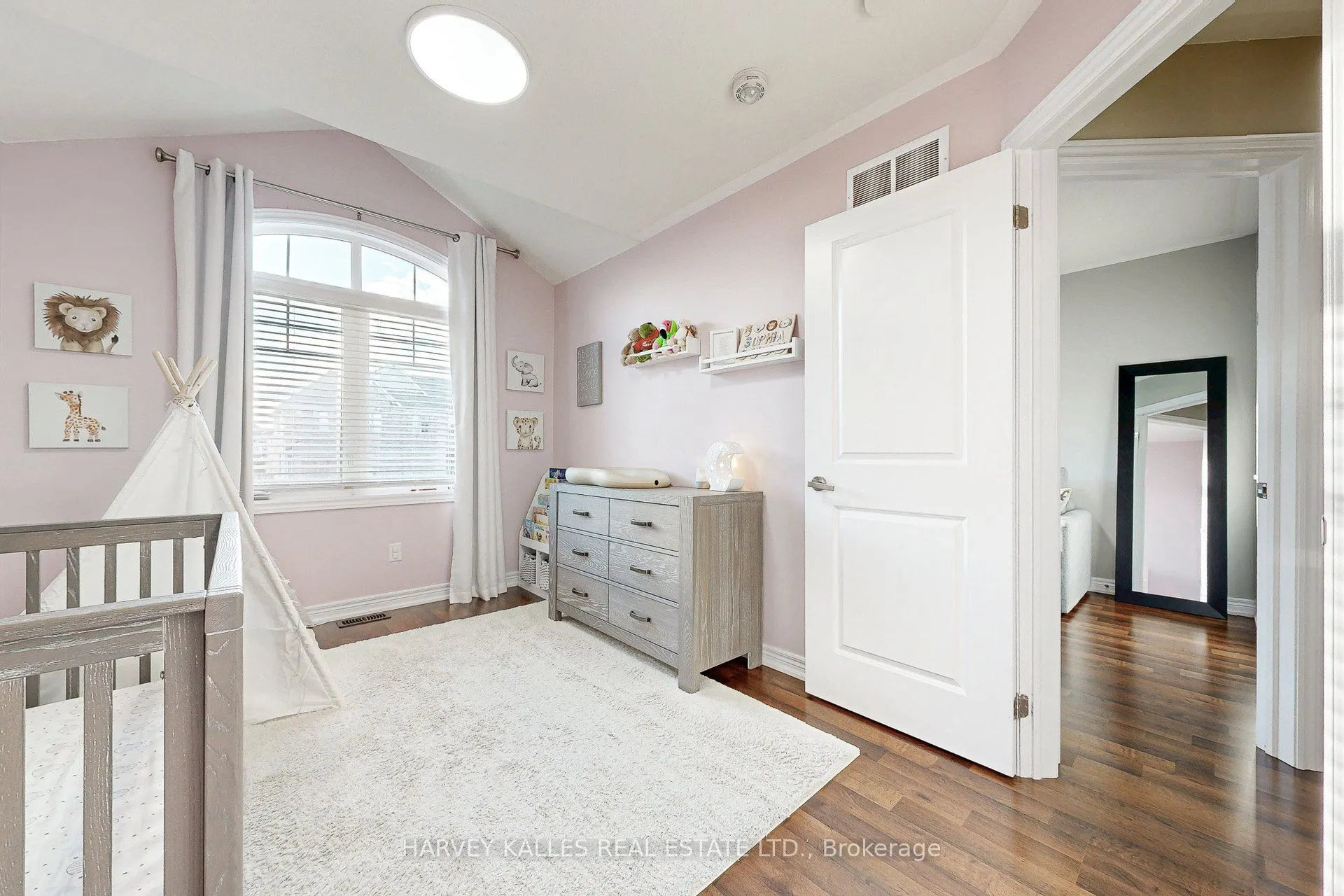 41 Selby Crescent