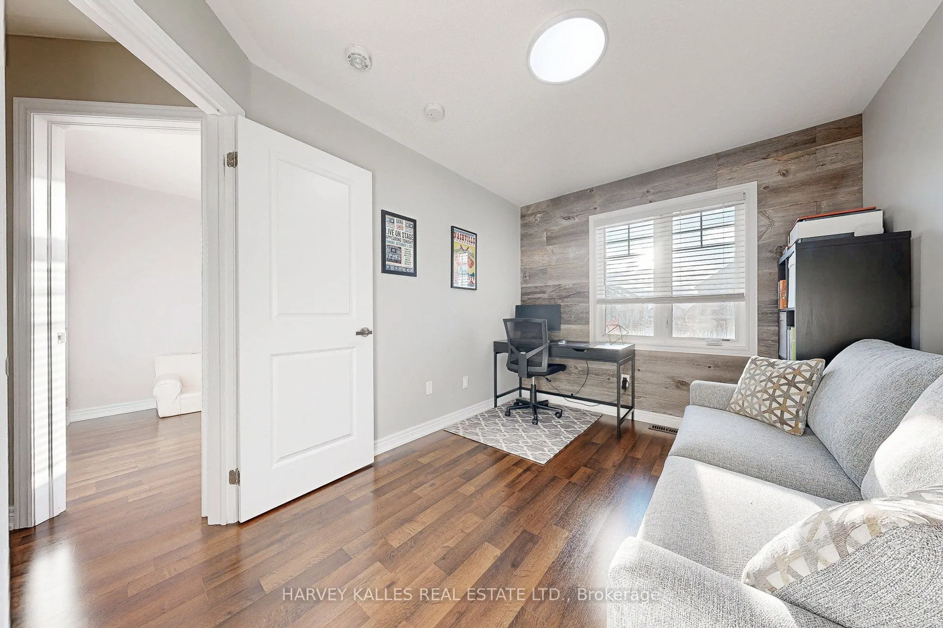 41 Selby Crescent