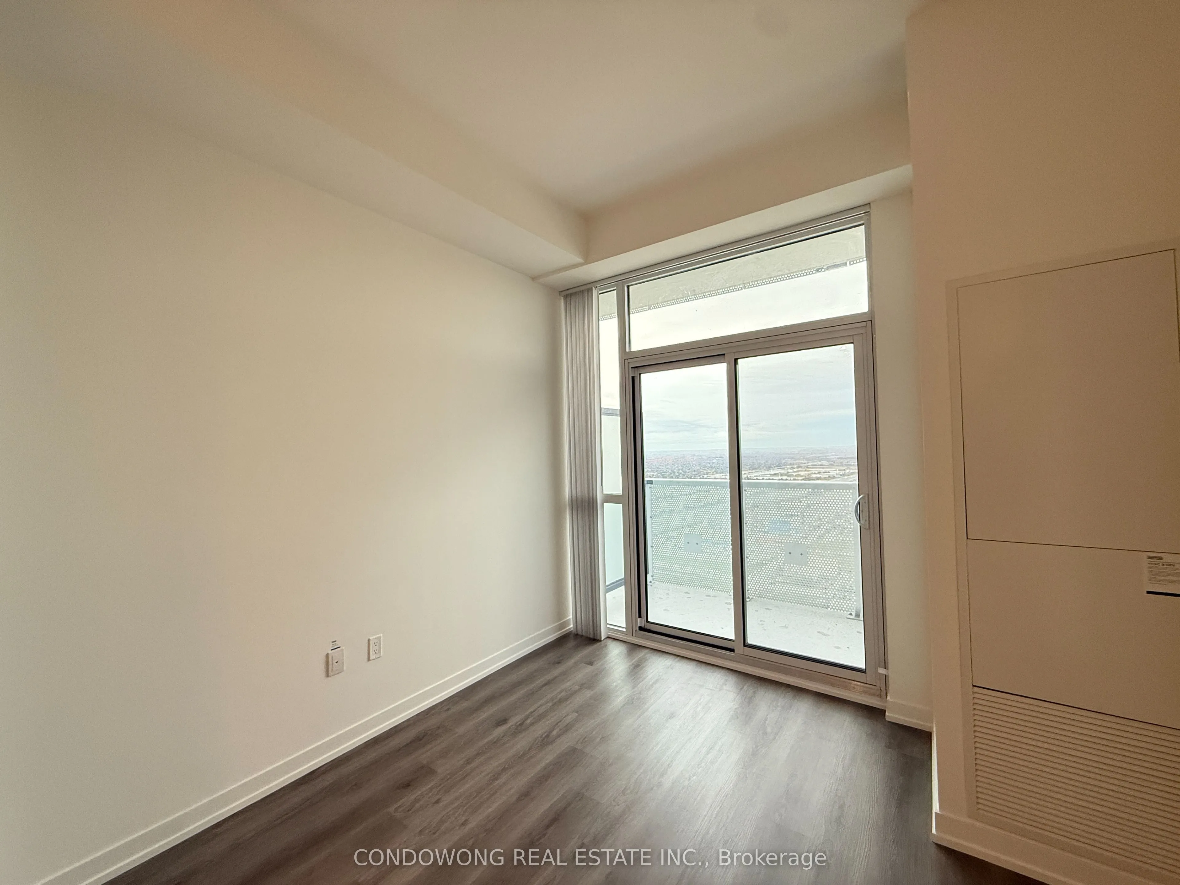 225 Commerce Street, #5811