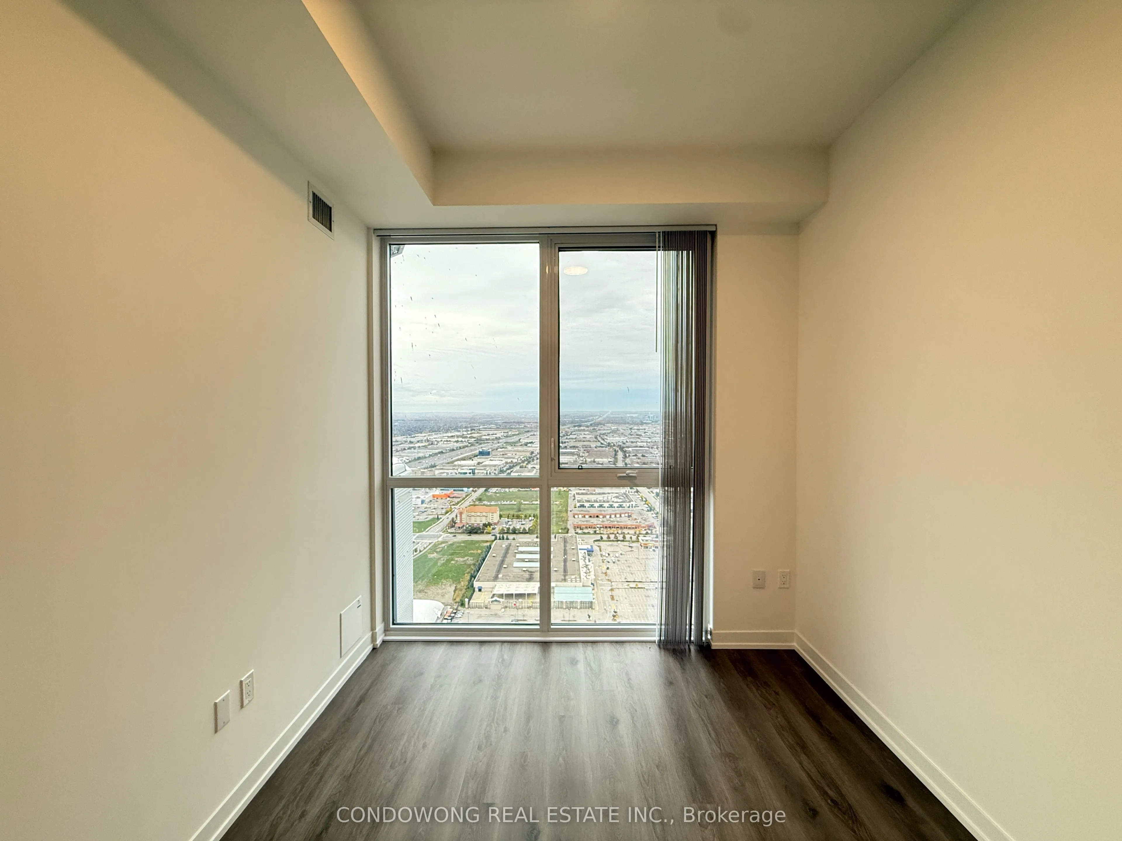 225 Commerce Street, #5811