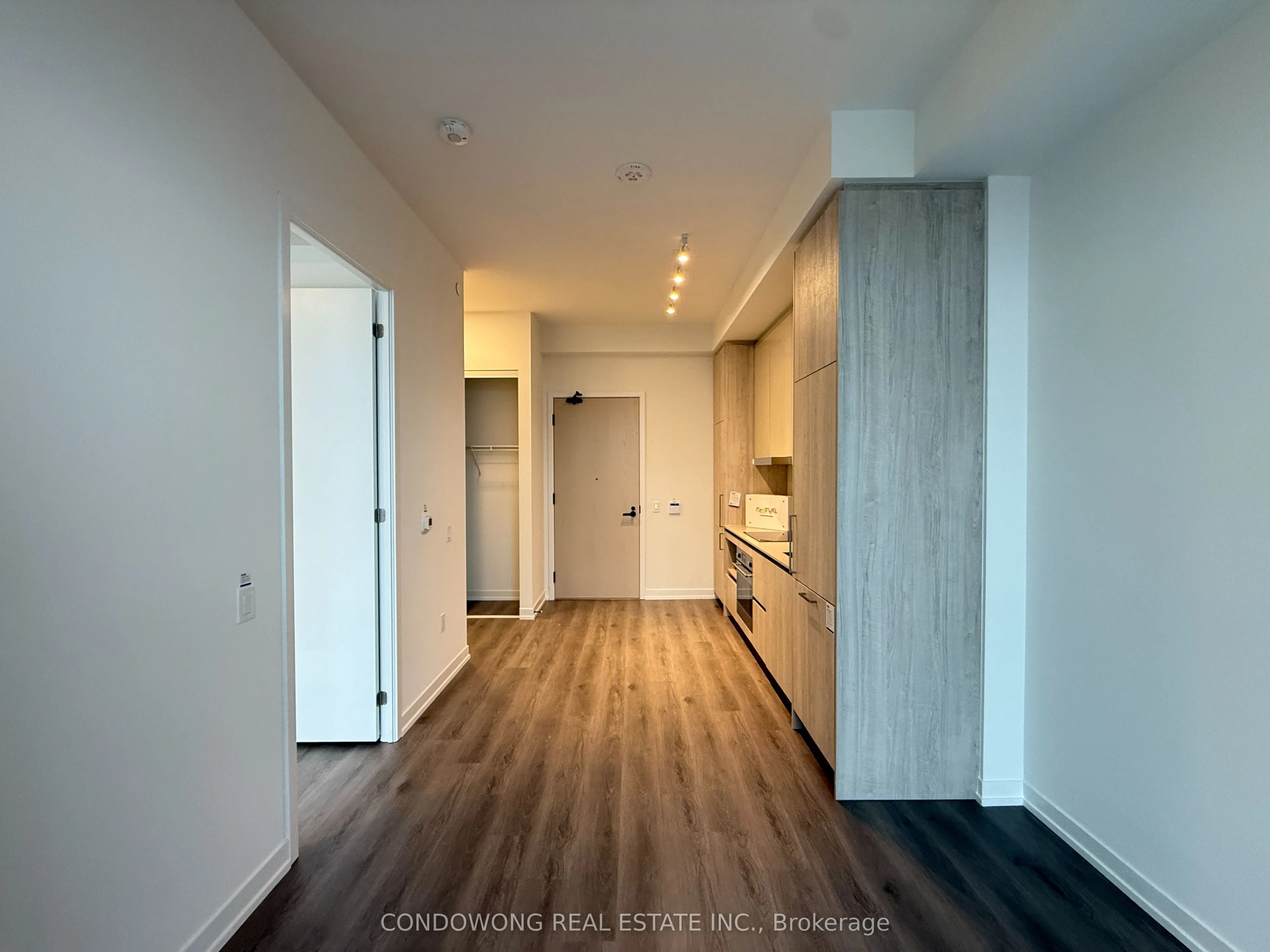 225 Commerce Street, #5811