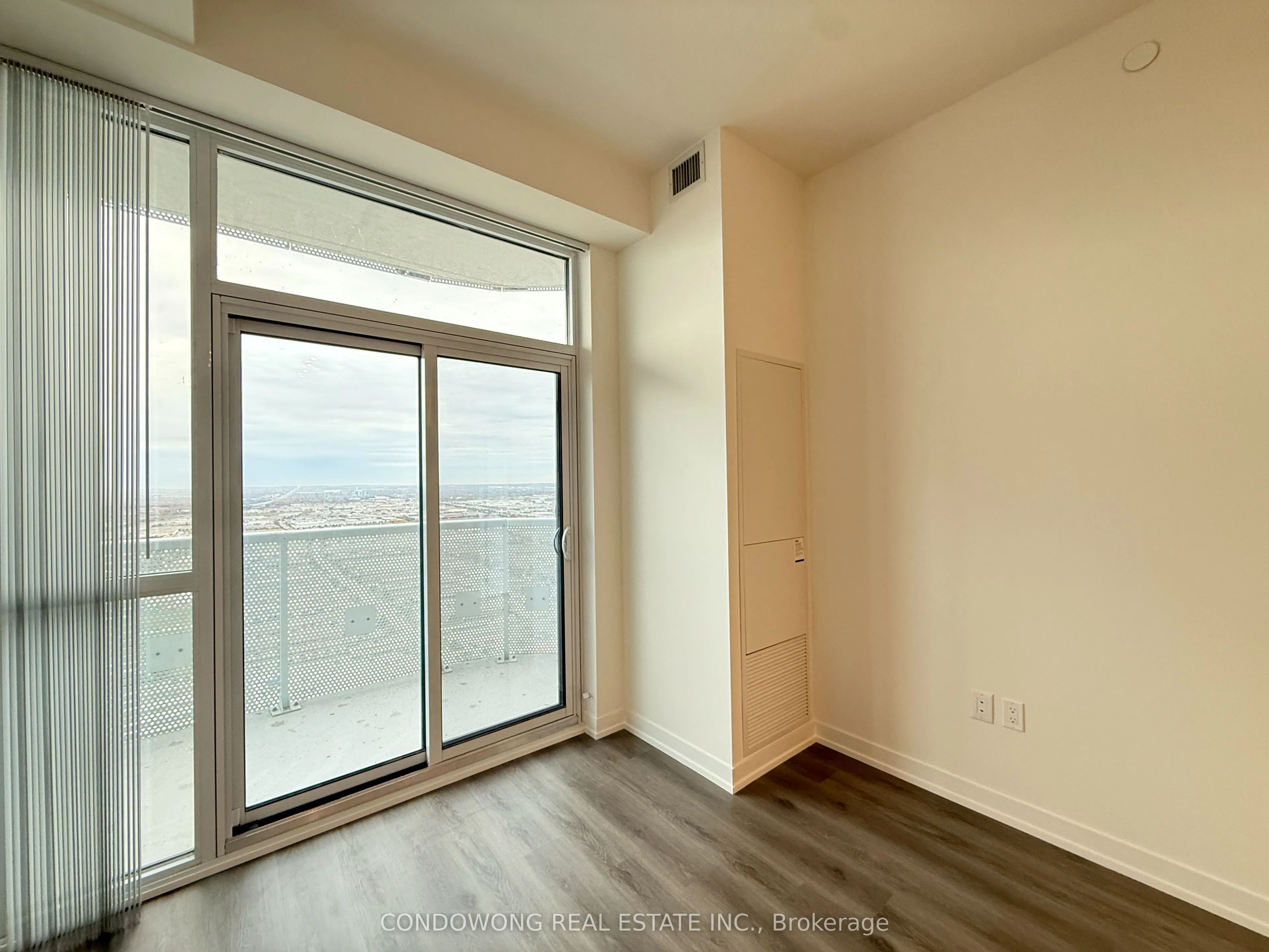 225 Commerce Street, #5811