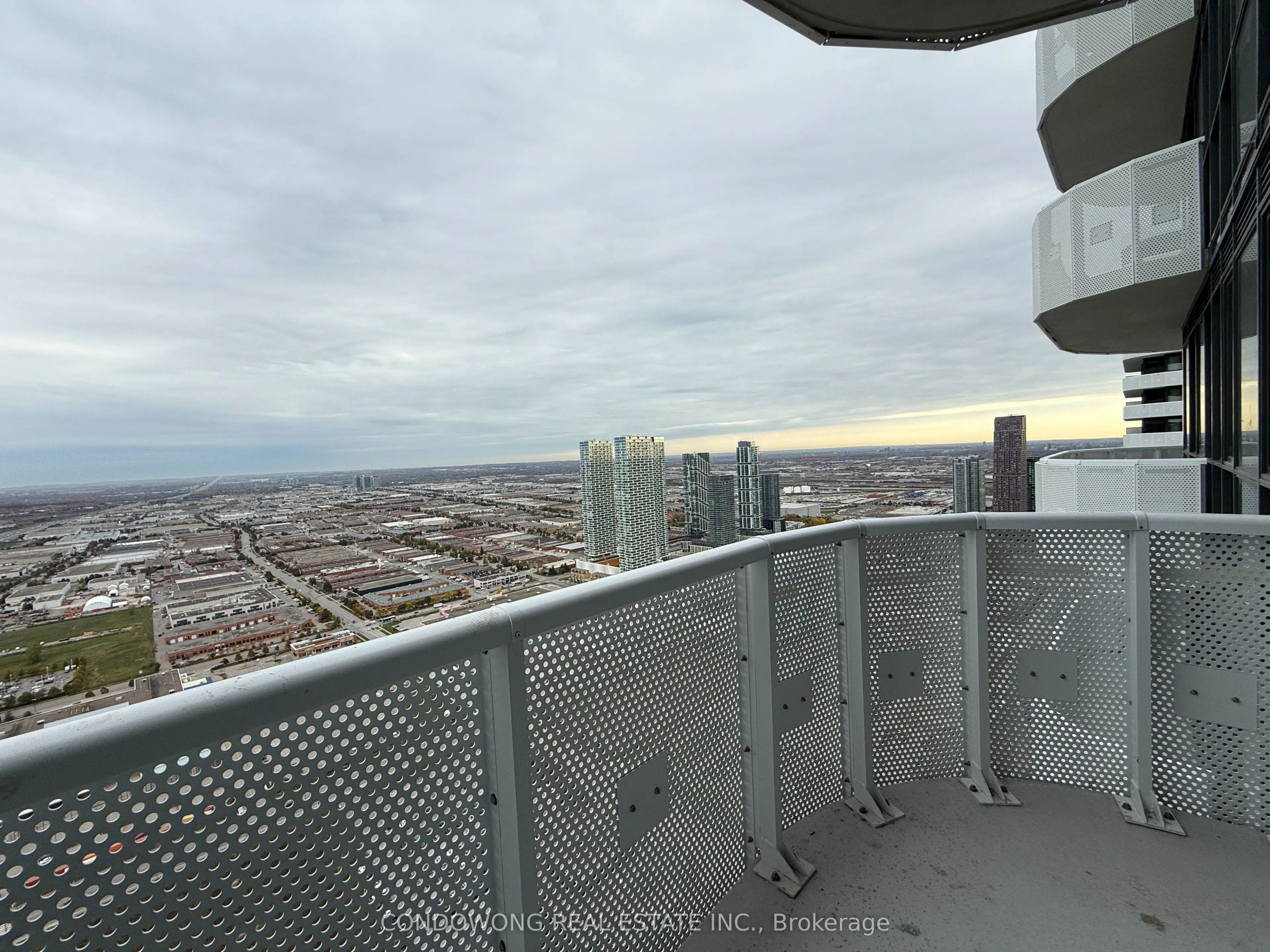 225 Commerce Street, #5811