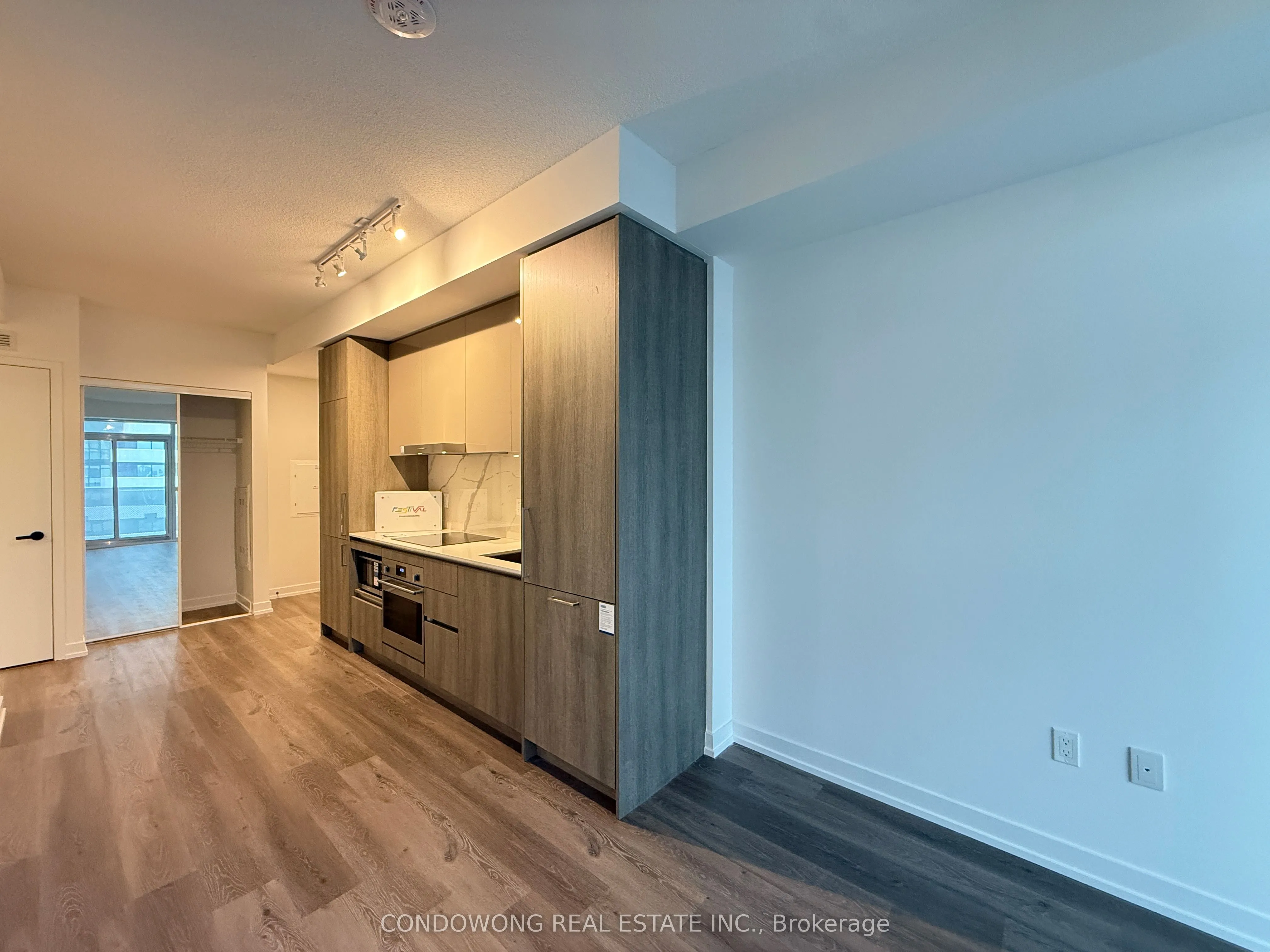 225 Commerce Street, #3115