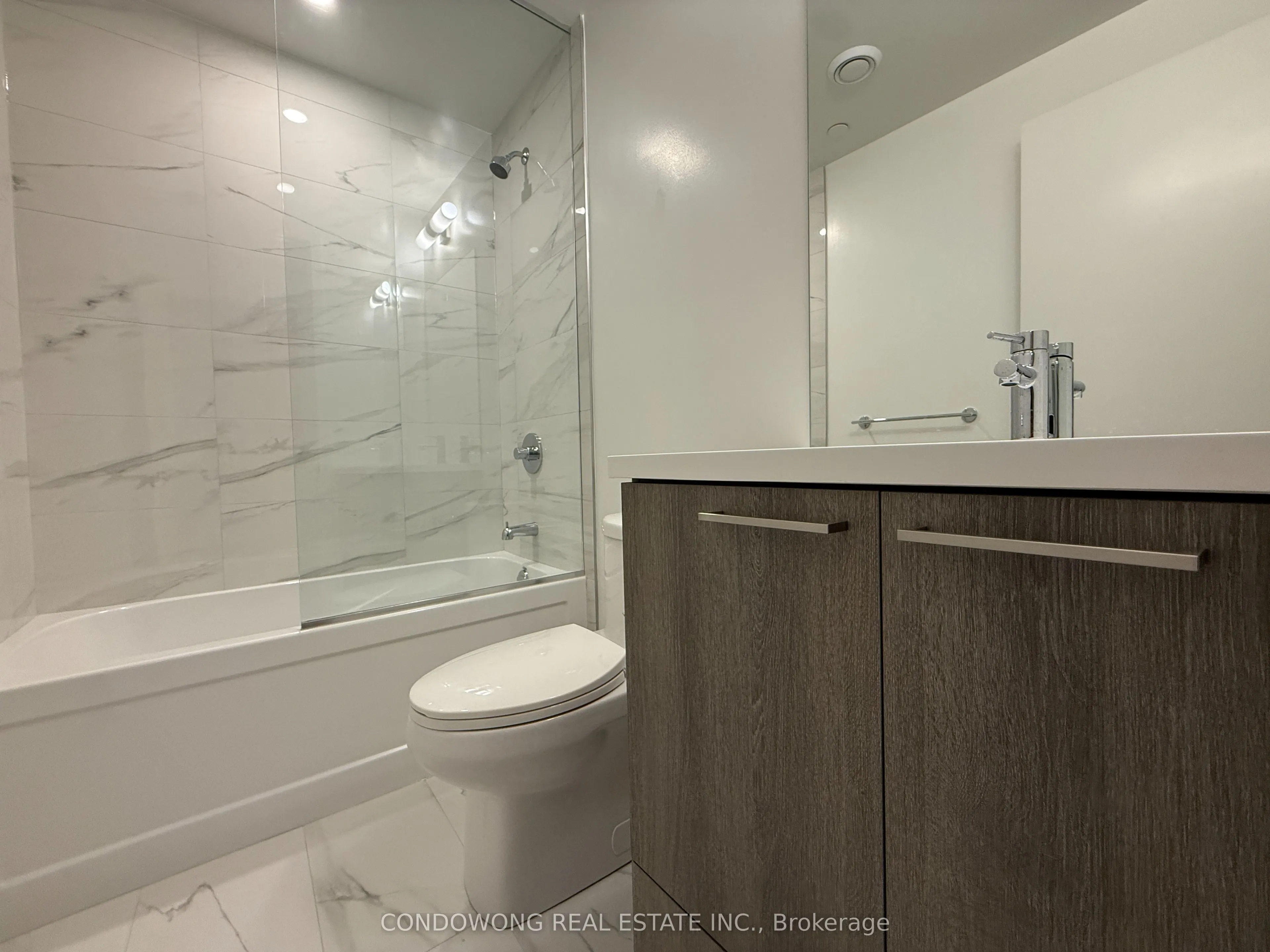 225 Commerce Street, #3115