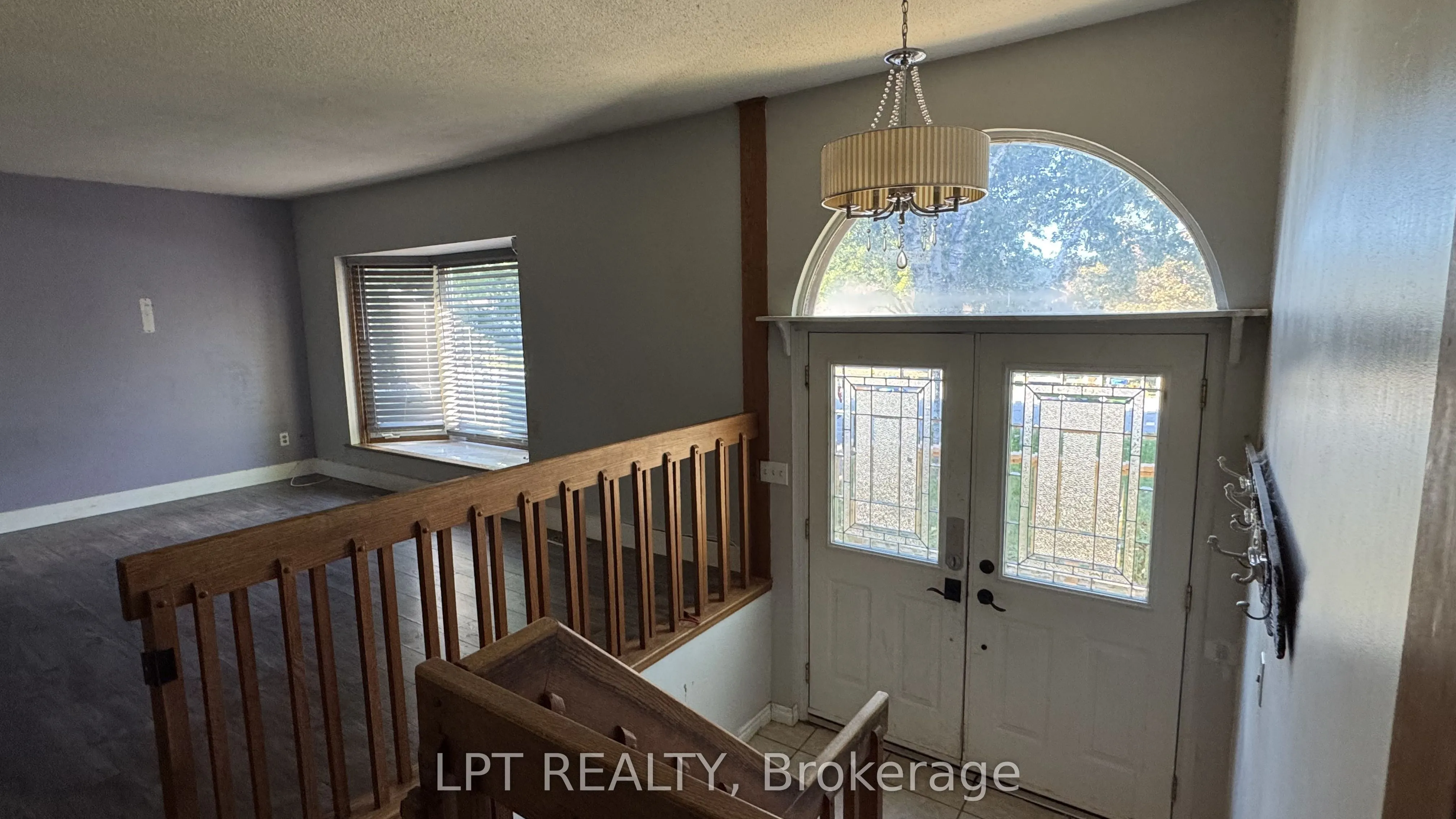 209 Sunset Crescent