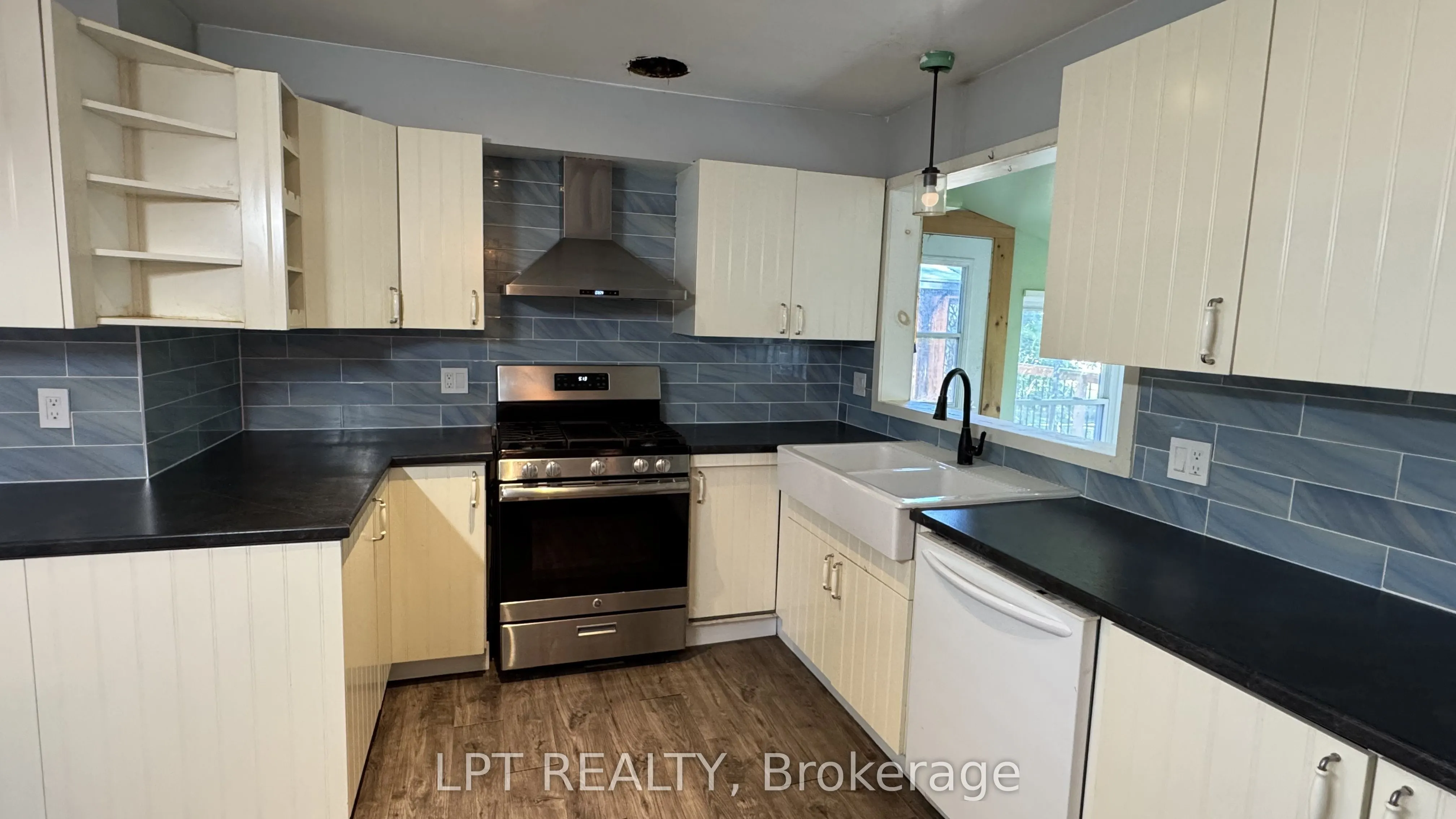 209 Sunset Crescent