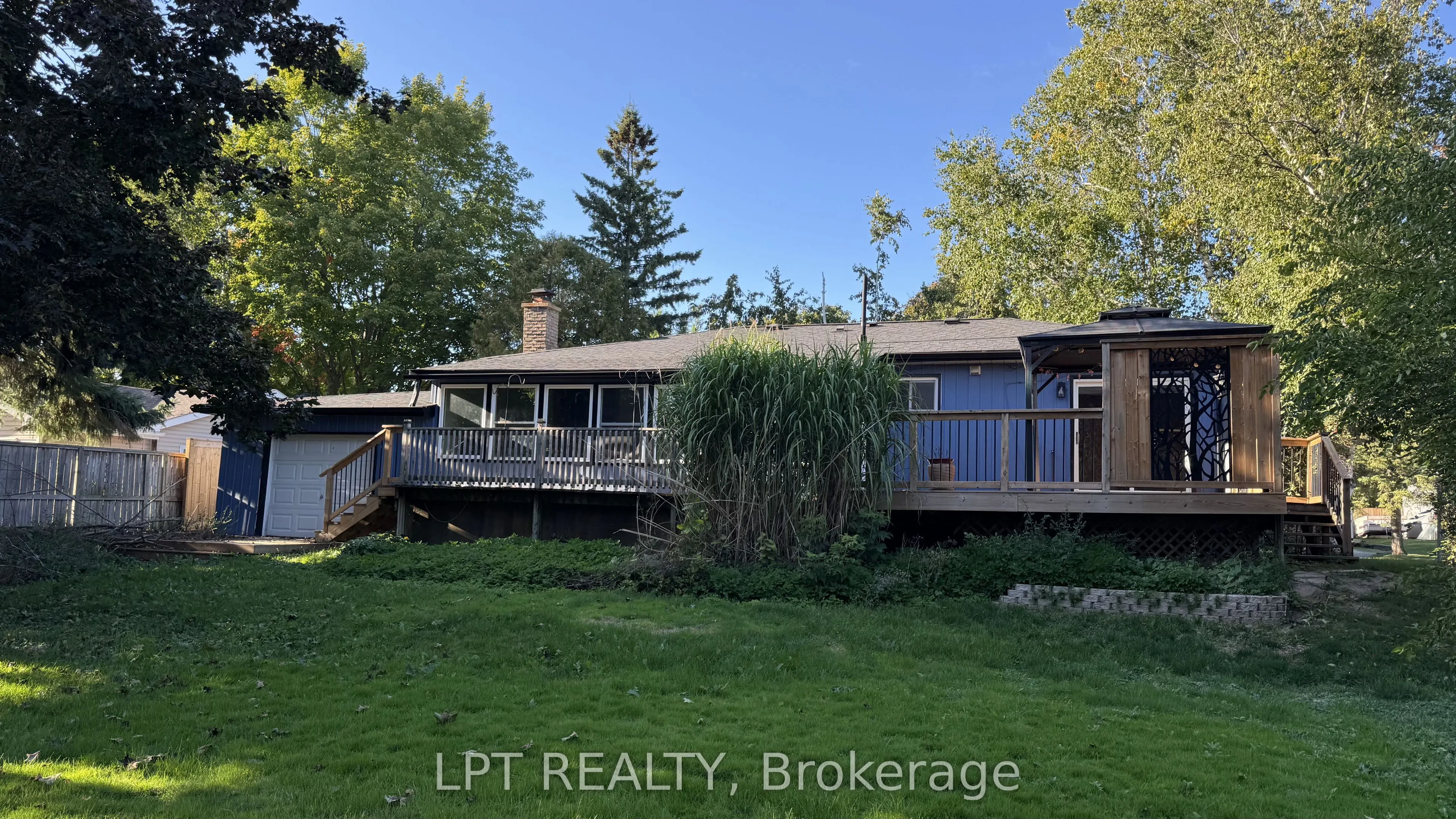 209 Sunset Crescent
