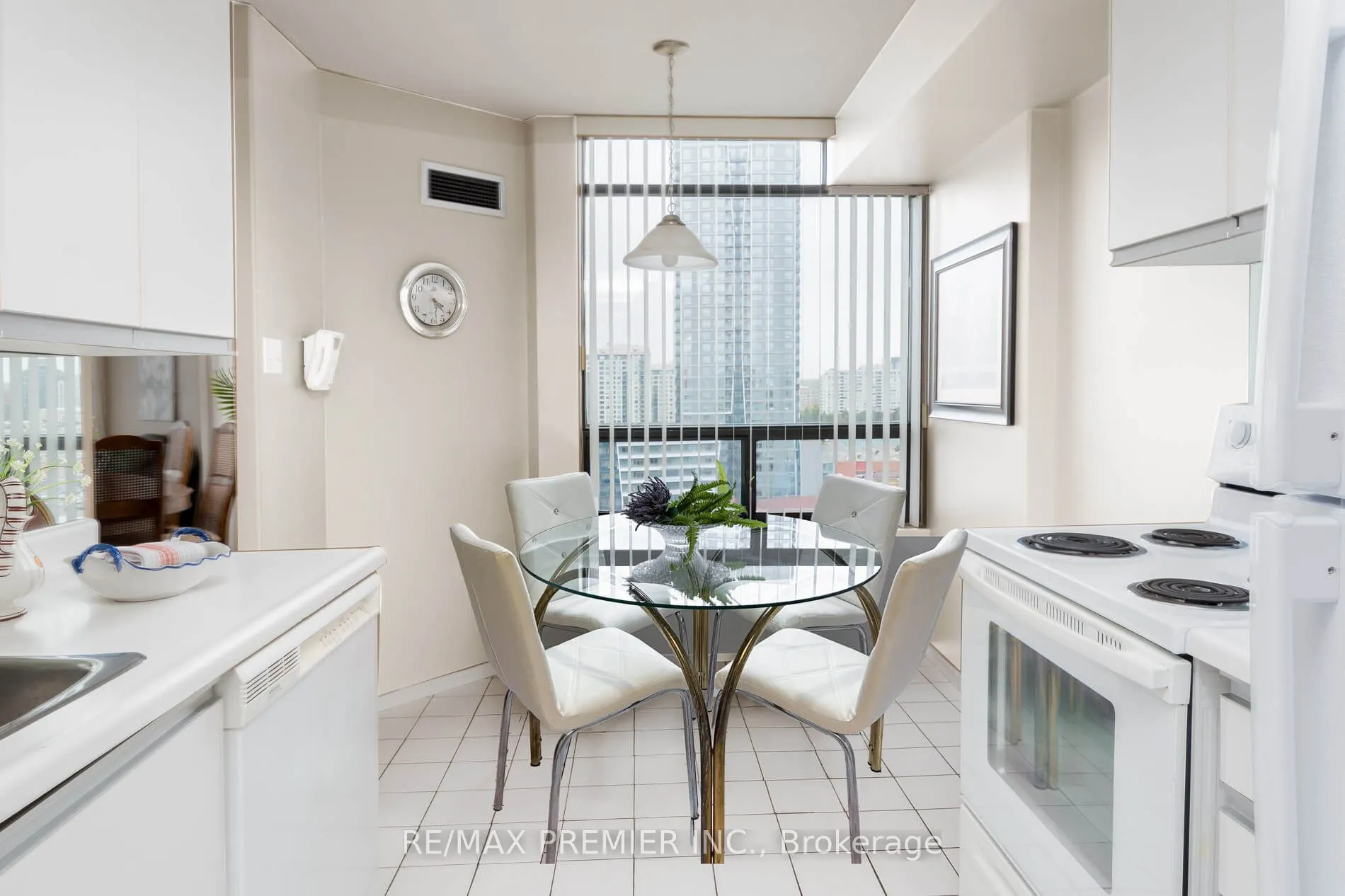 7440 Bathurst Street, #1614