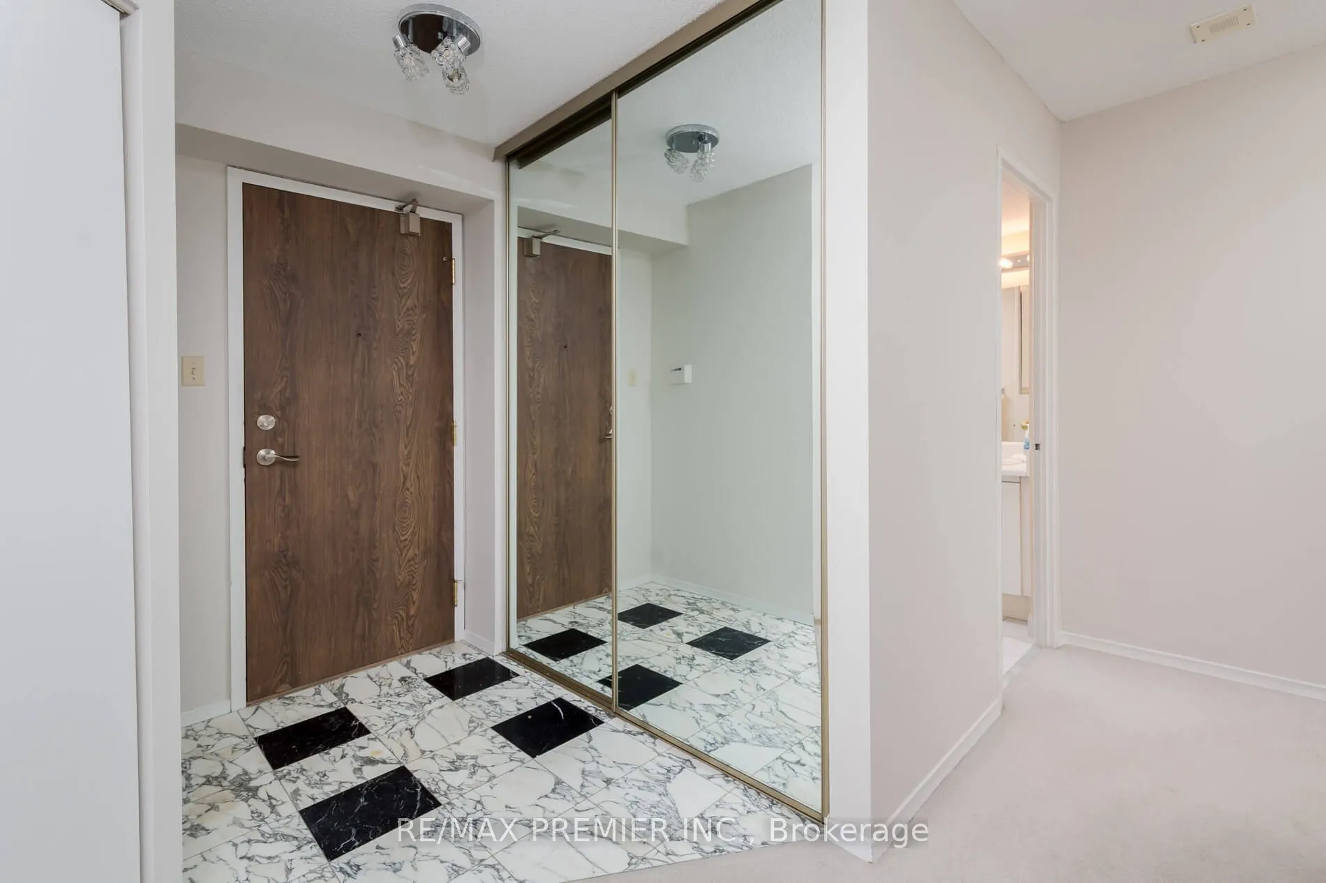 7440 Bathurst Street, #1614