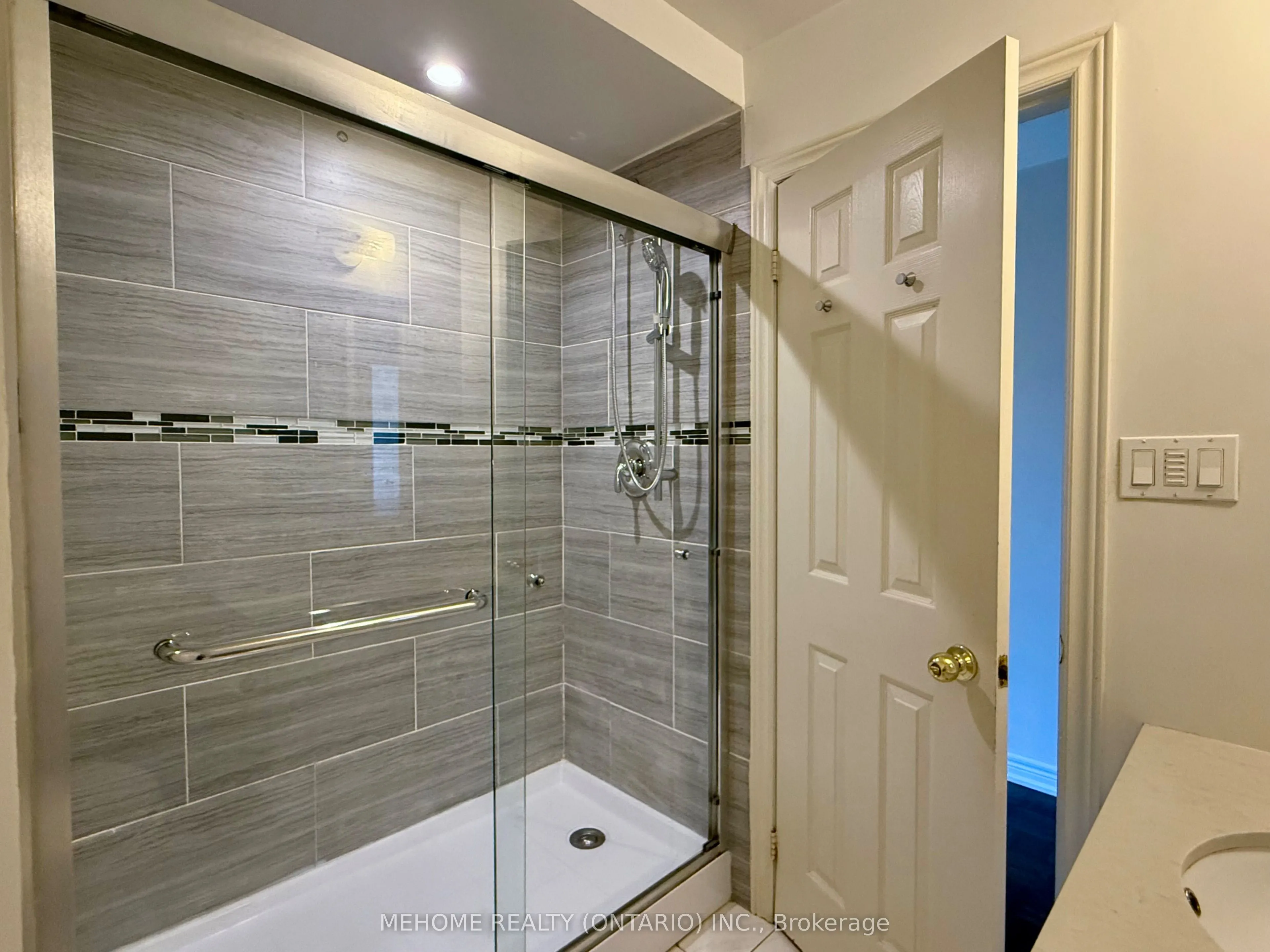 49 Selkirk Drive
