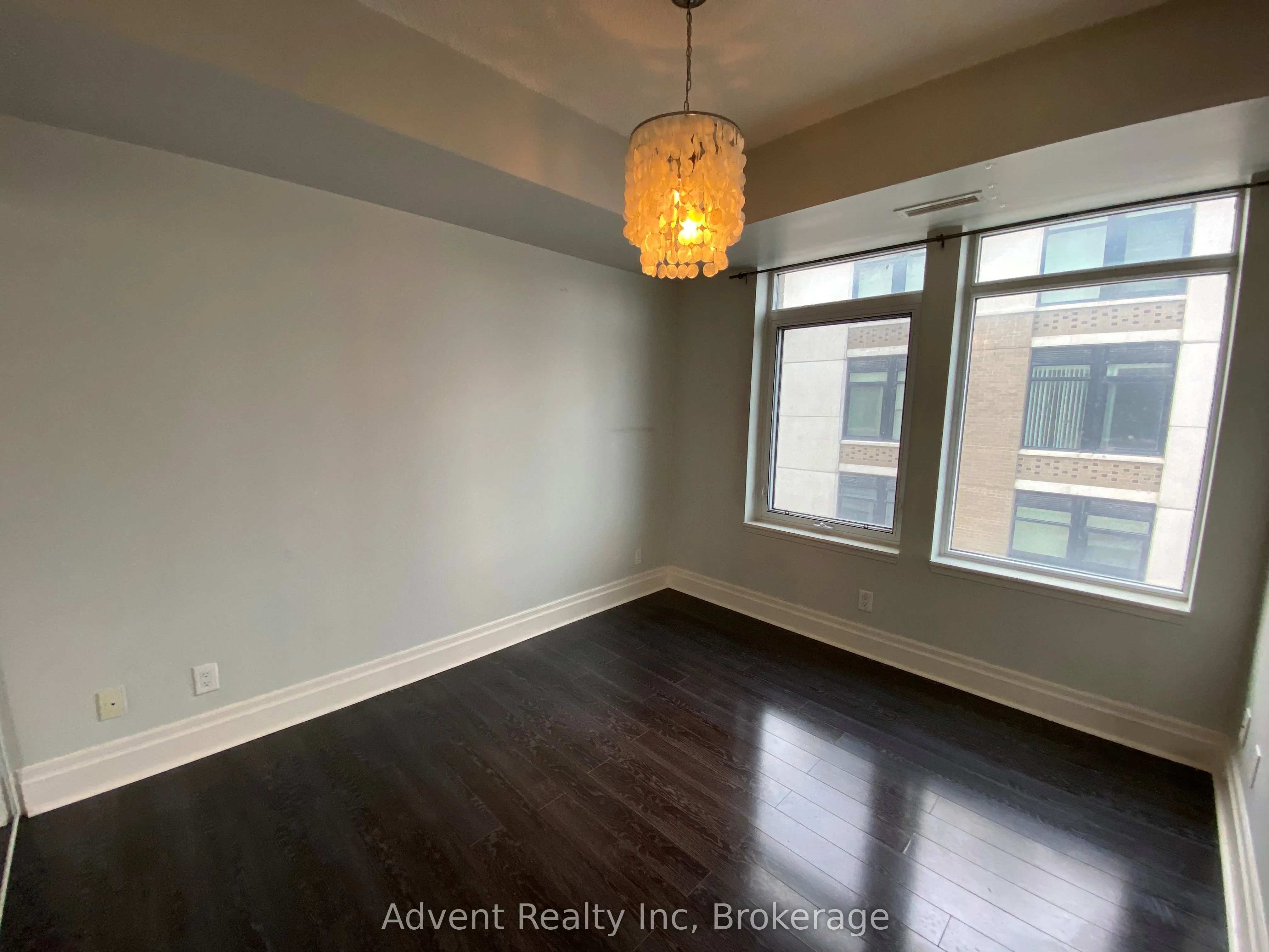 131 Upper Duke Crescent, #505
